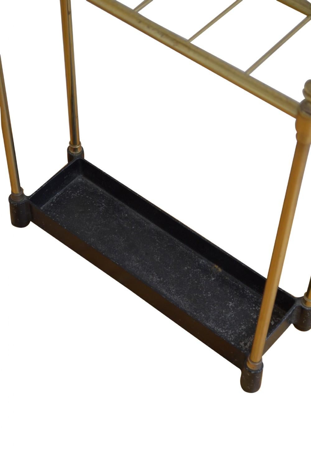 Laiton Porte-parapluies victorien en laiton en vente