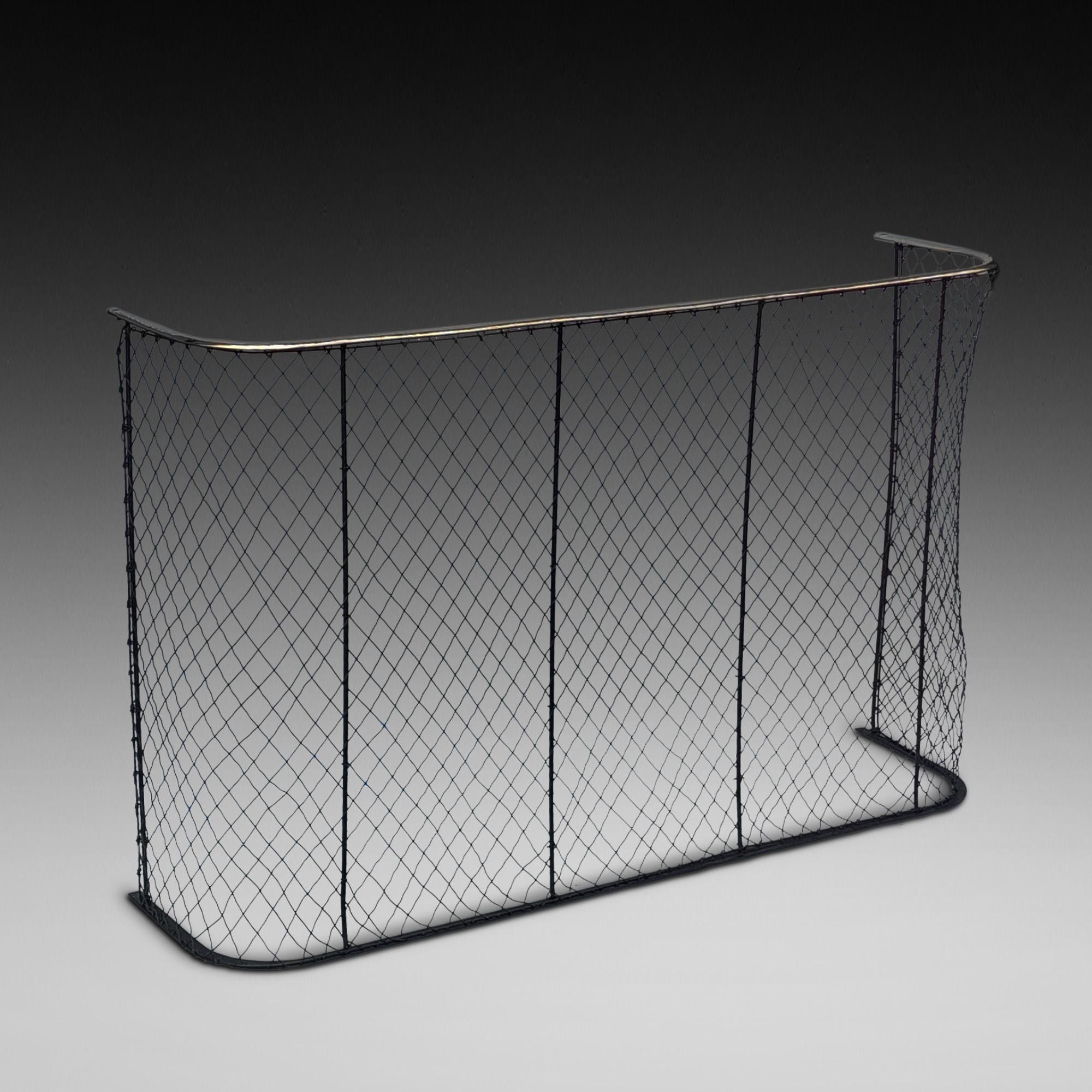 English Victorian Brass Wire Mesh Nursery Fender Fire Spark Guard For Sale