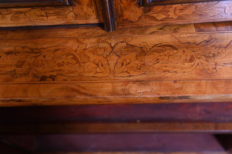 Victorian Breakfront Bookcase Wanut Marquetry Inlay For Sale at 1stDibs