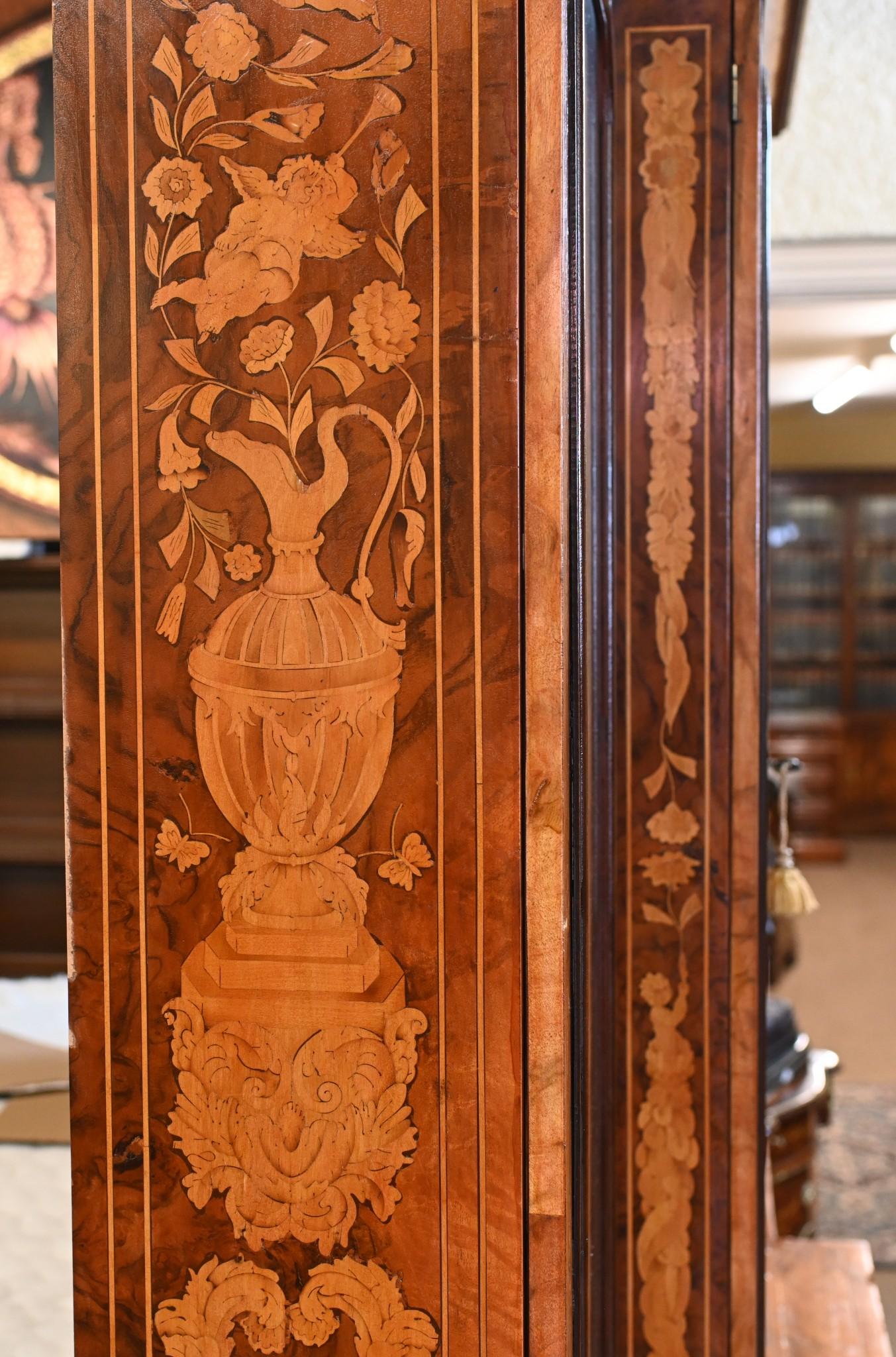 Victorian Breakfront Bookcase Wanut Marquetry Inlay For Sale 1