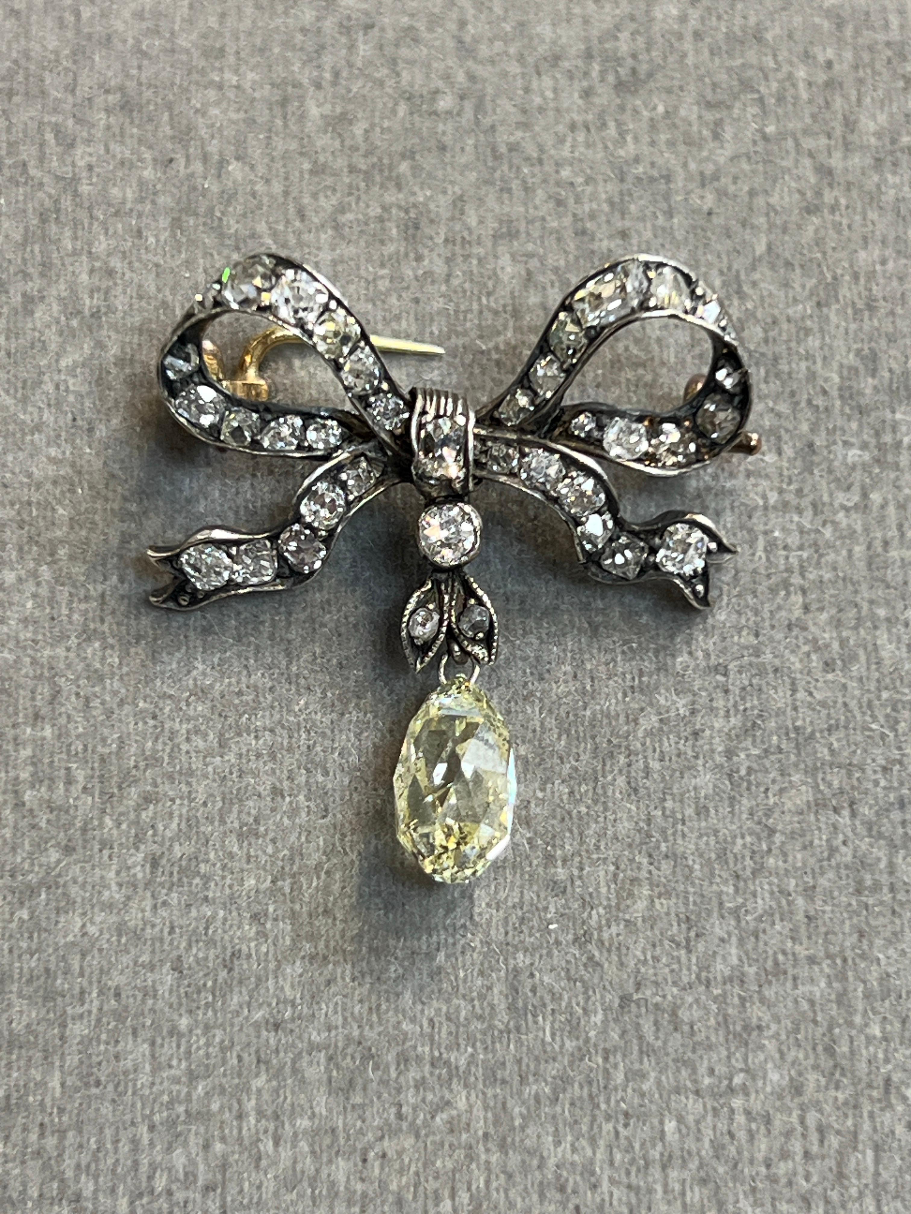 Viktorianische Briolette Diamant-Brosche im Angebot 2