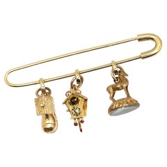 Victorian British Gold Pin Collection Charms Shoe Cuckoo Clock, 1890