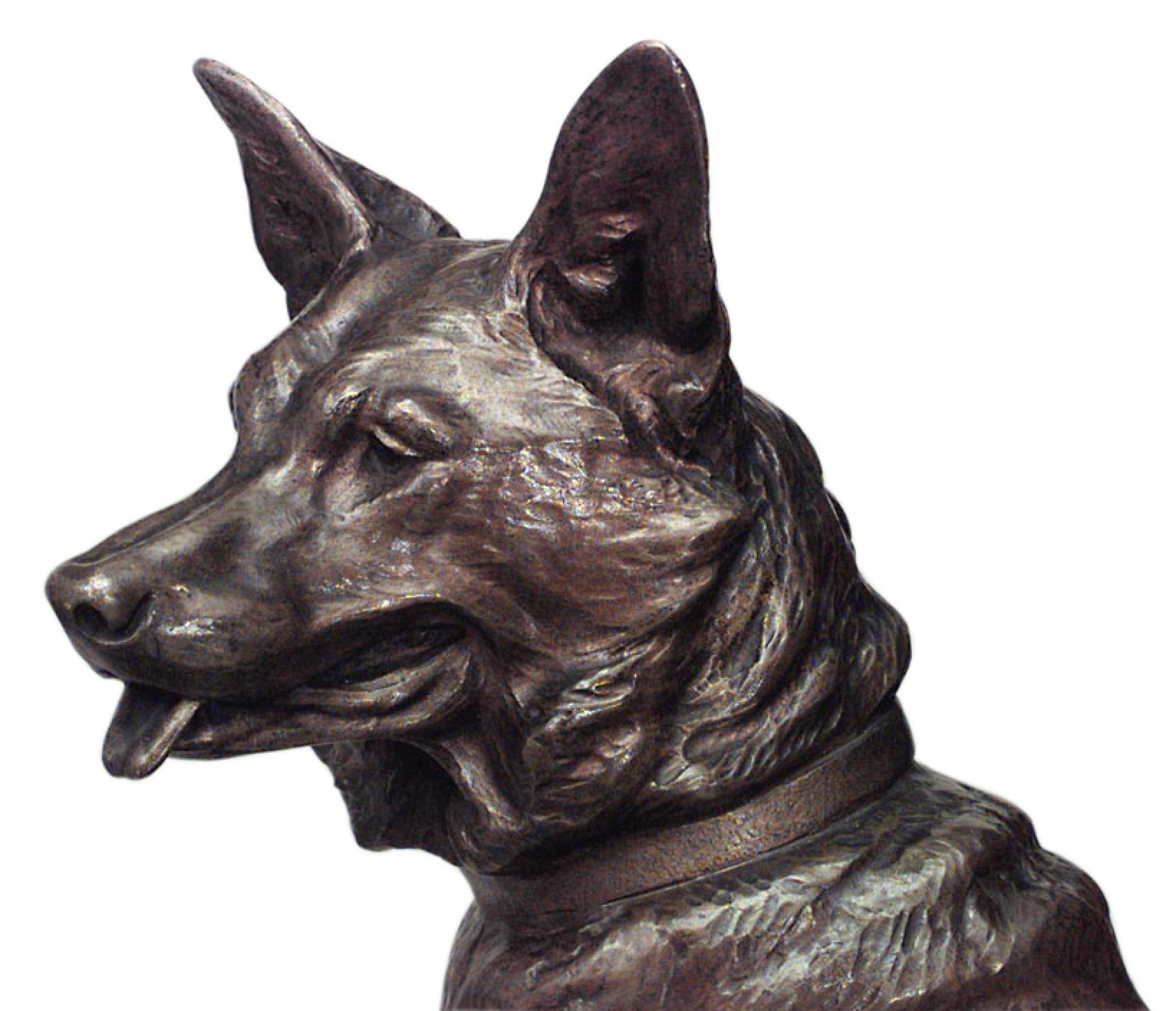 Victorian Bronze Alsatian In Good Condition For Sale In New York, NY