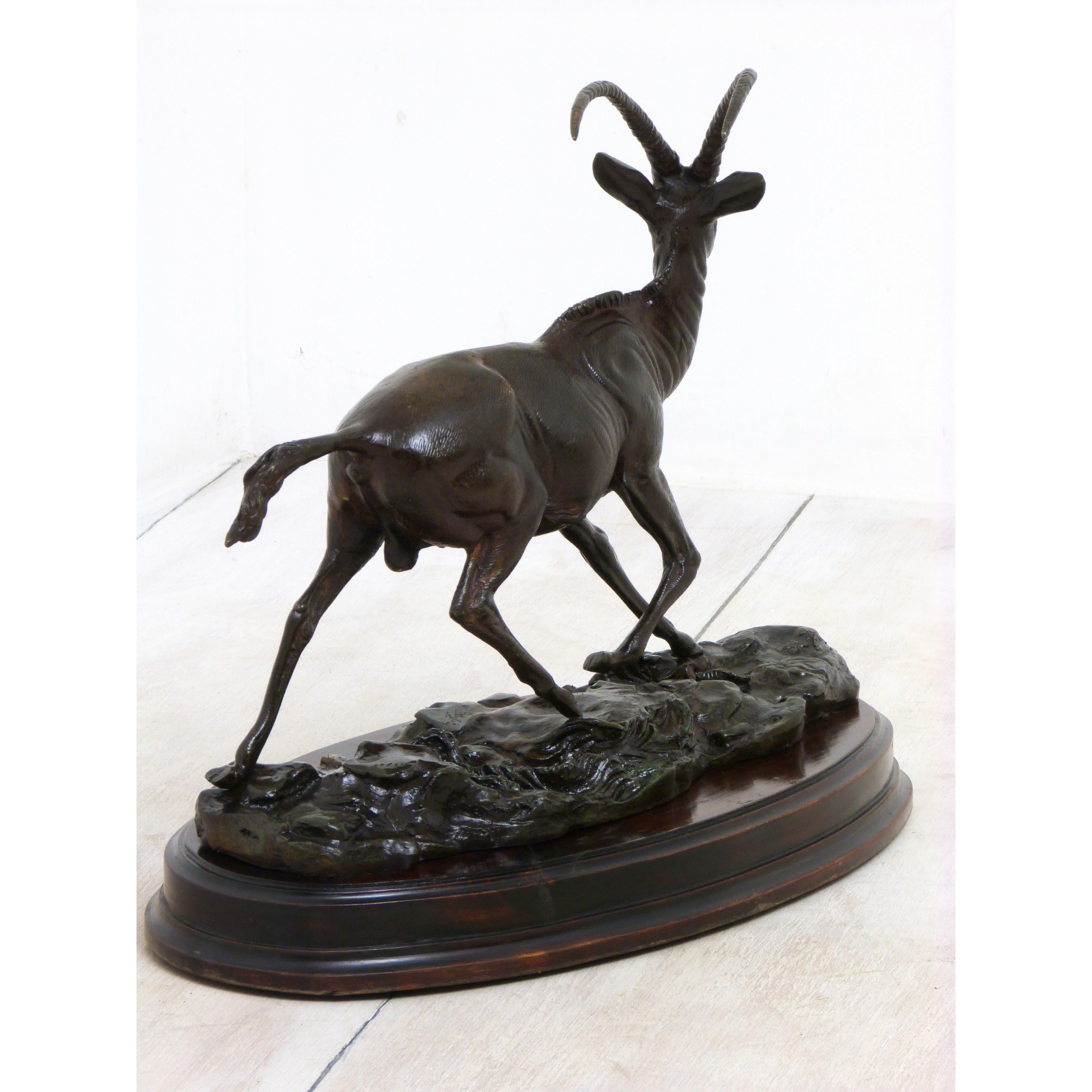 Beautifully sculptured Victorian bronze of a gazelle set on a mahogany base, circa 1890. In excellent original condition, a striking piece to decorate your home.
 