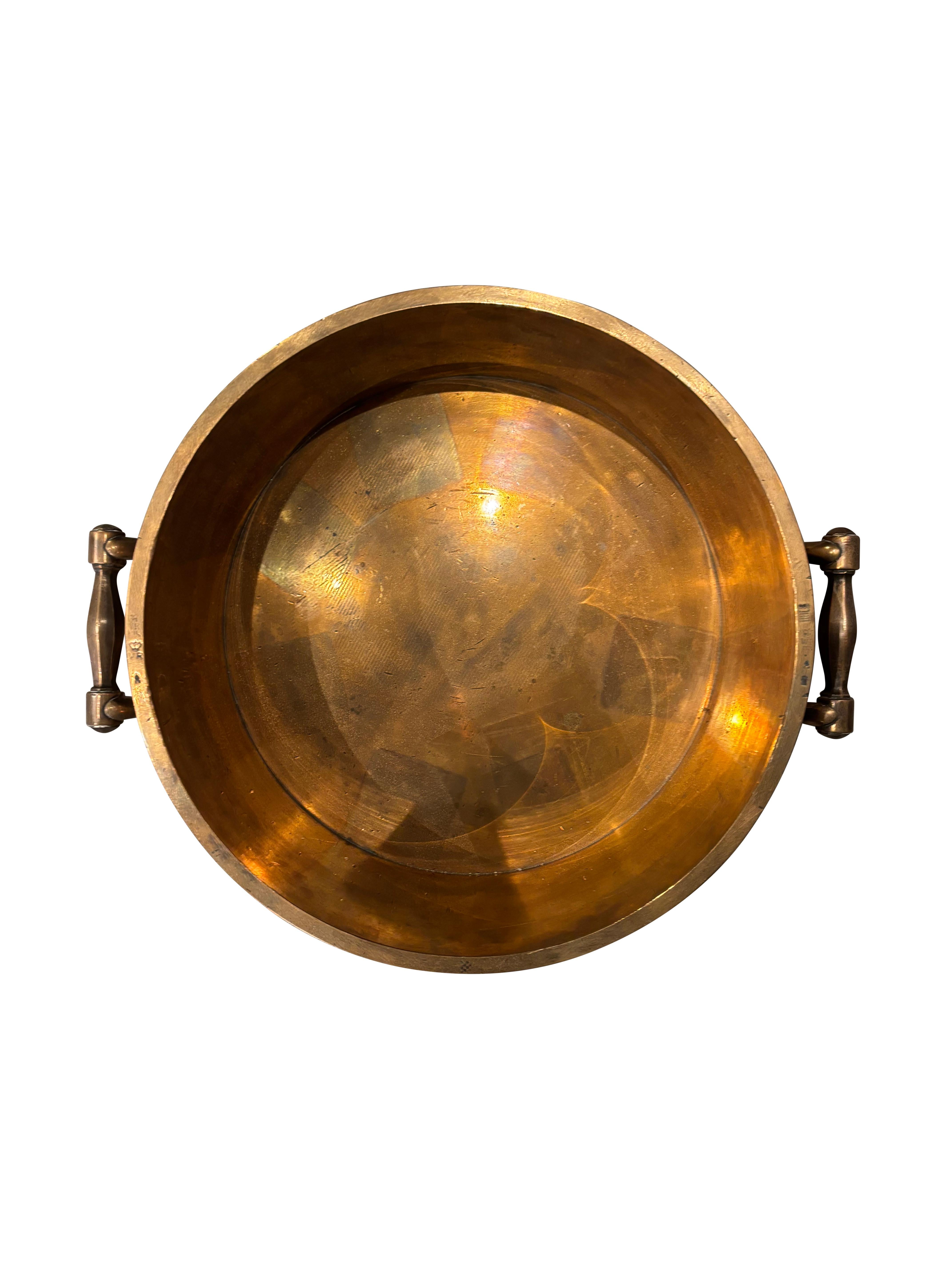 Misuratore di bushel standard imperiale in bronzo vittoriano in vendita 4