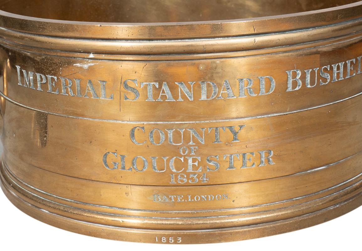 Vittoriano Misuratore di bushel standard imperiale in bronzo vittoriano in vendita
