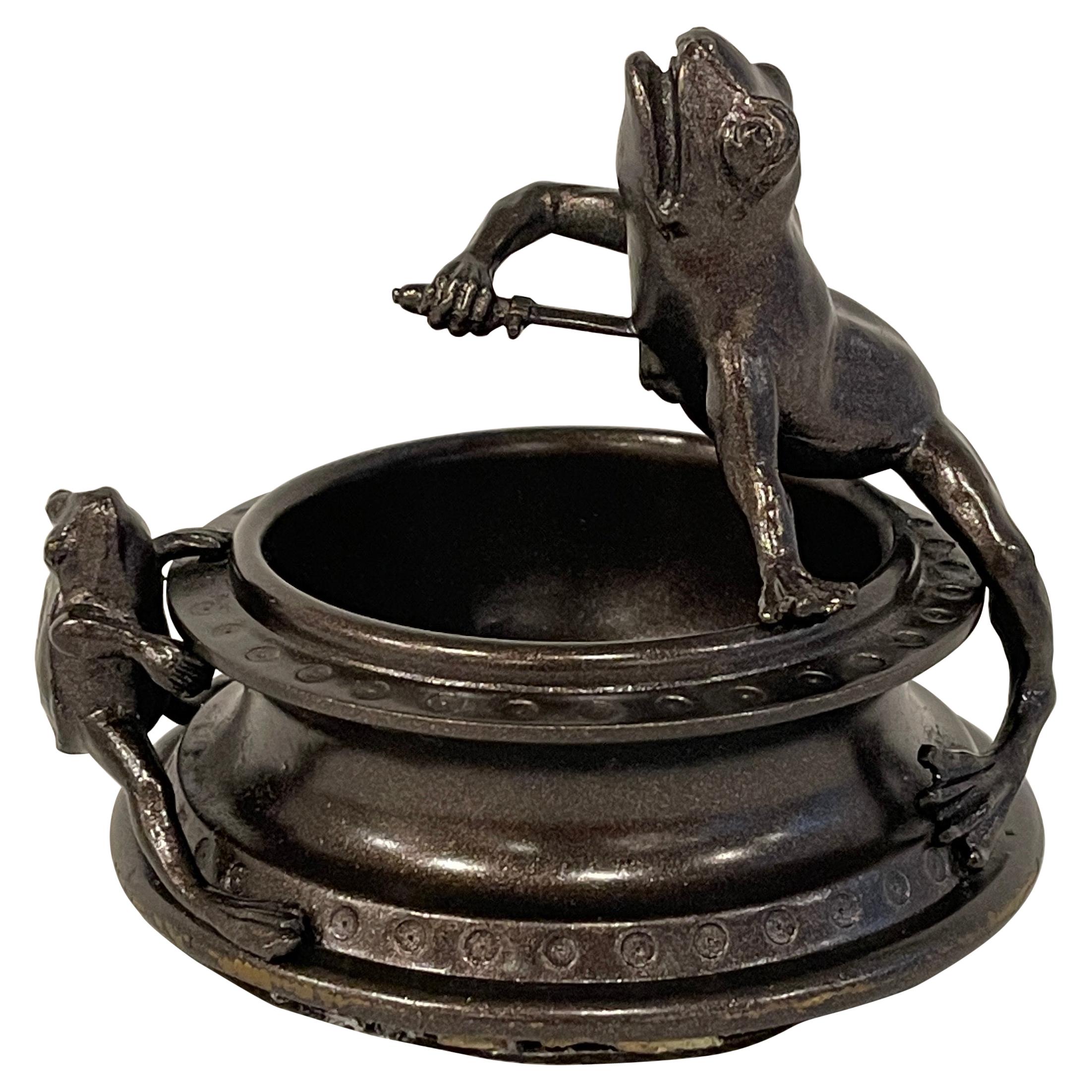 Victorian Bronze Operatic Frog Motif Vide-Poche