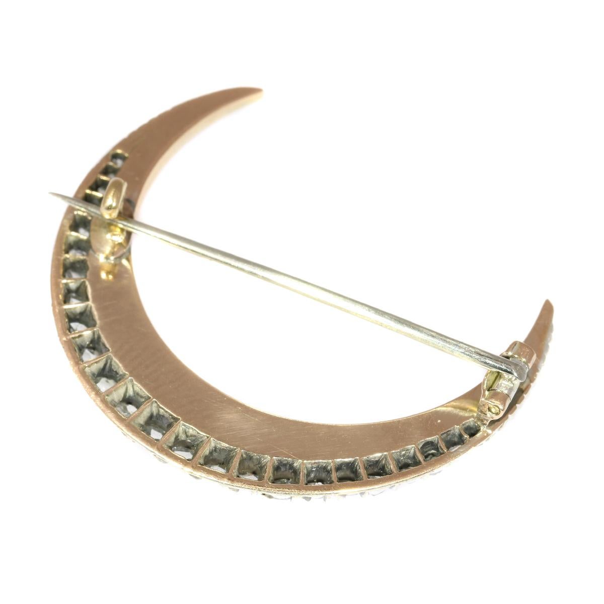 Victorian Brooch Crescent Moon with Blue Enamel and Rose Cut Diamonds für Damen oder Herren