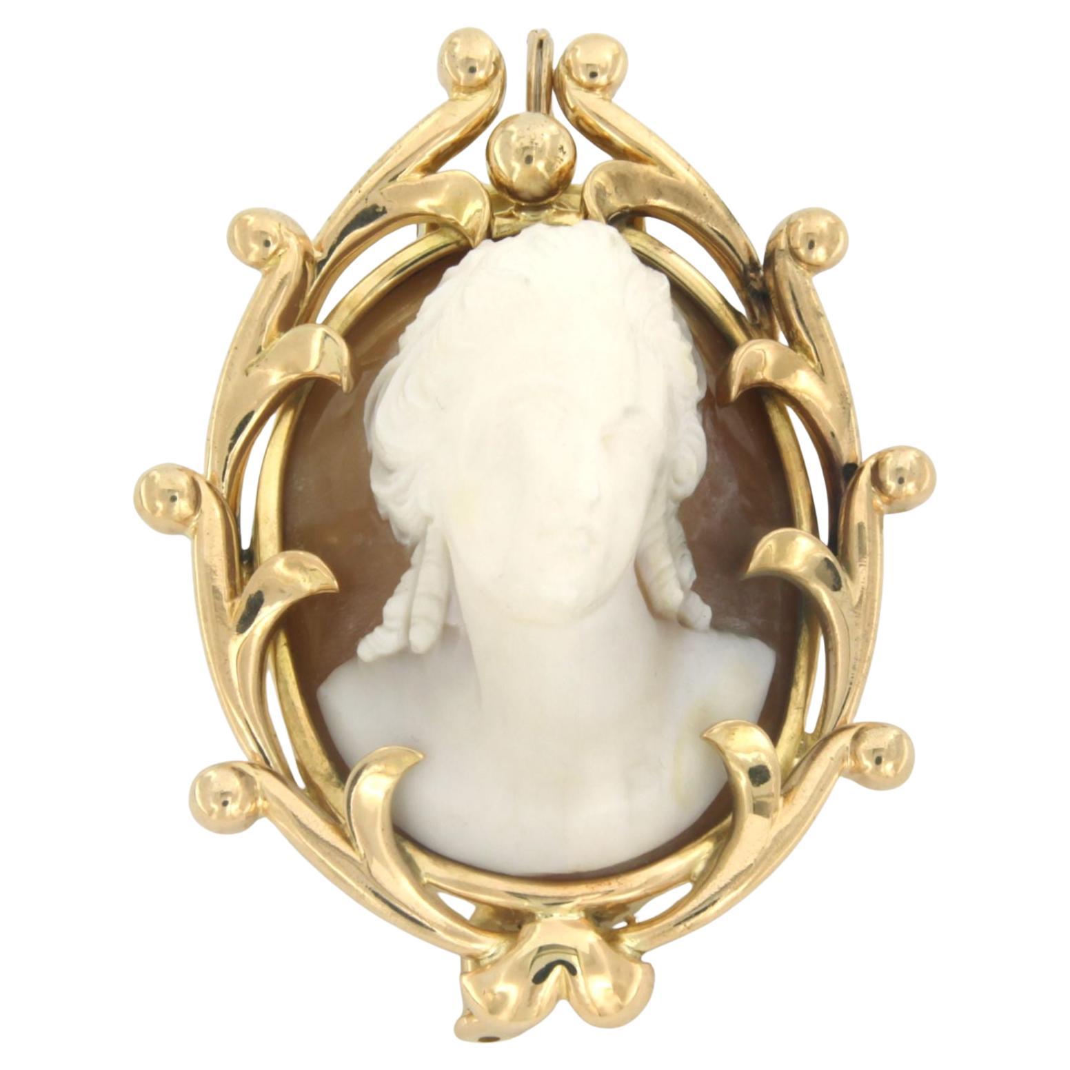 Broche victorienne avec camée 26,0 grammes en or jaune 18 carats