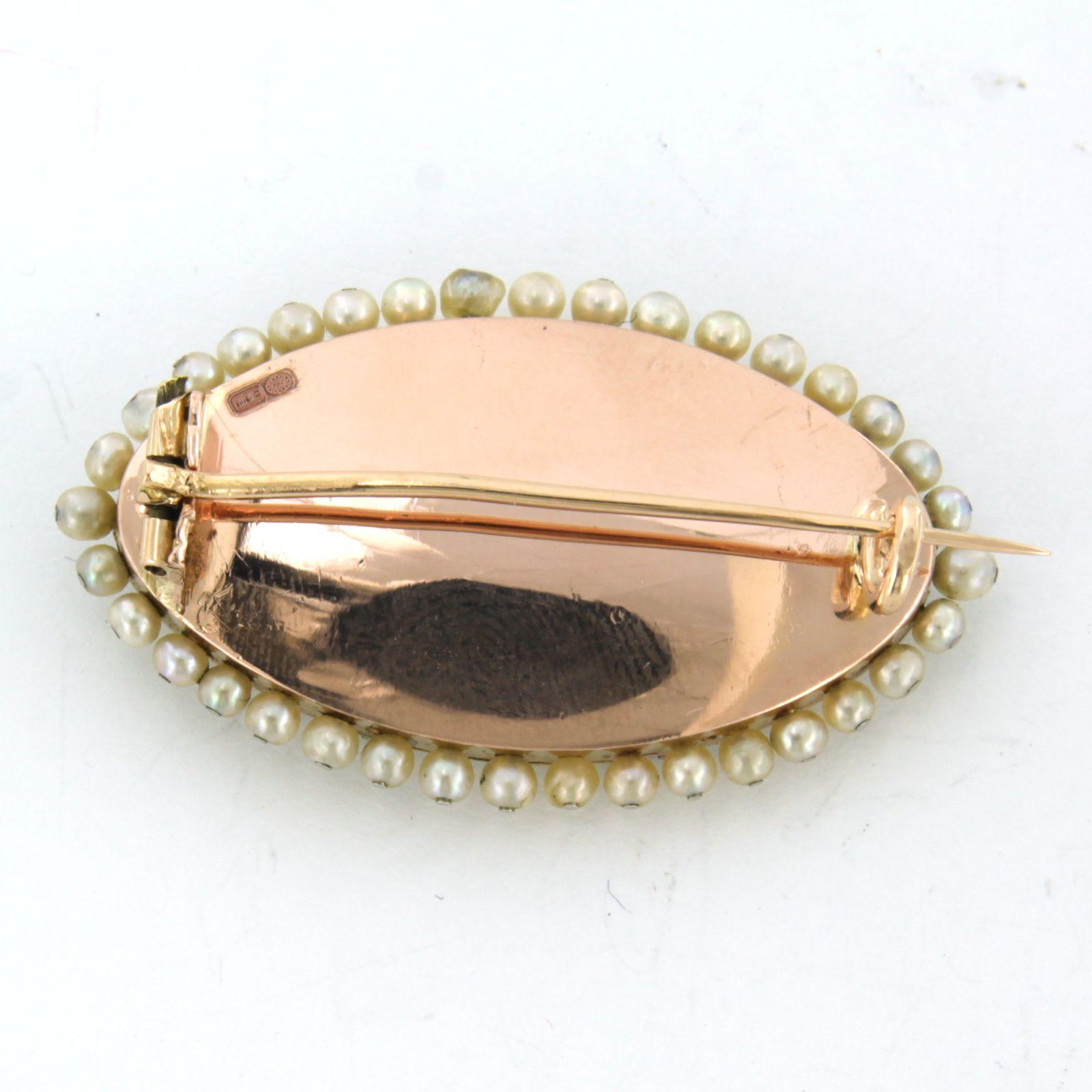 Viktorianische Brosche aus 14 Karat Gold und Silber mit Emaille, Perlen und Diamanten im Rosenschliff im Zustand „Hervorragend“ im Angebot in The Hague, ZH