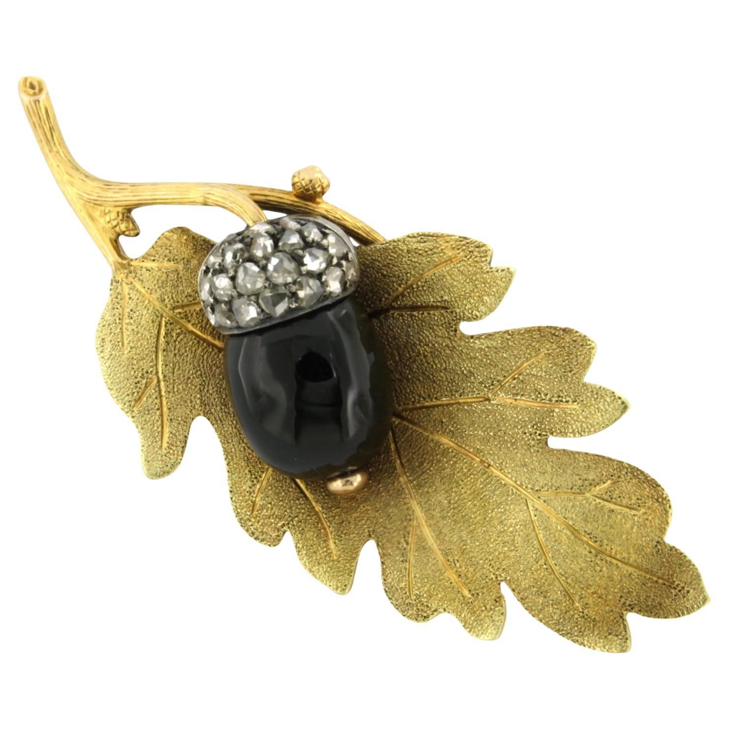 Victorian brooch with garnet and rose cut diamonds 14k gold and silver