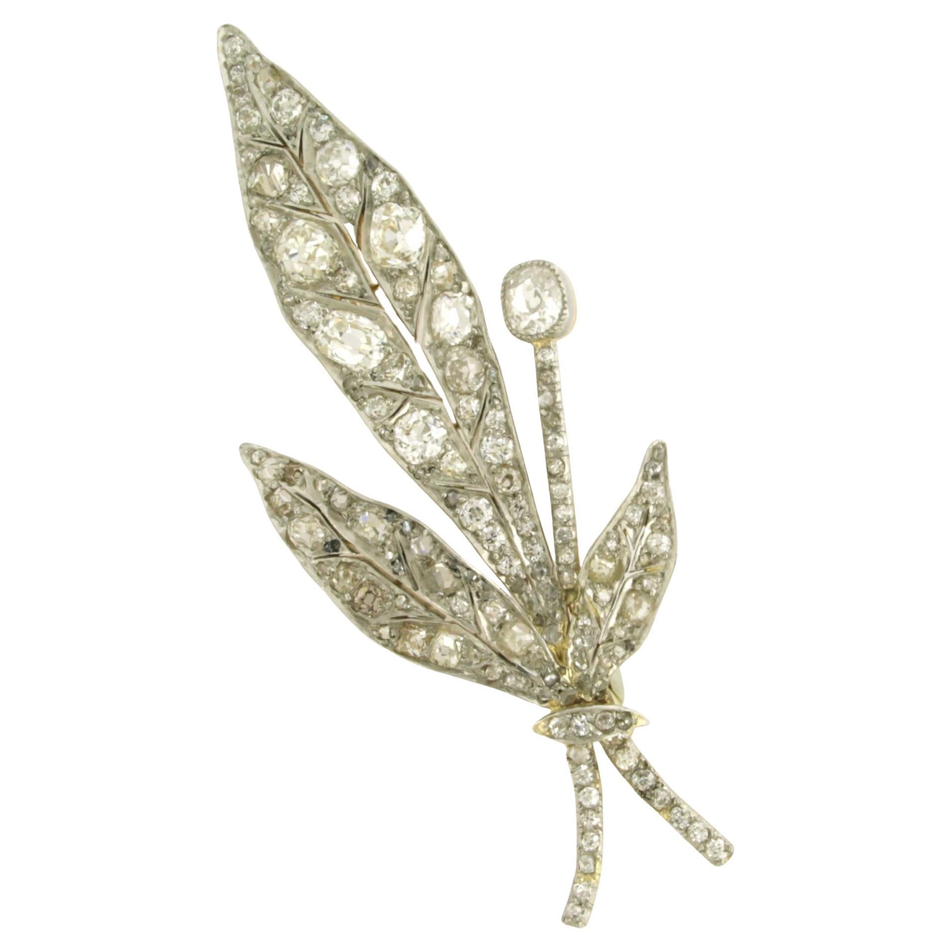 Spilla vittoriana con diamanti taglio old mine fino a 6.00ct in oro e argento 14k
