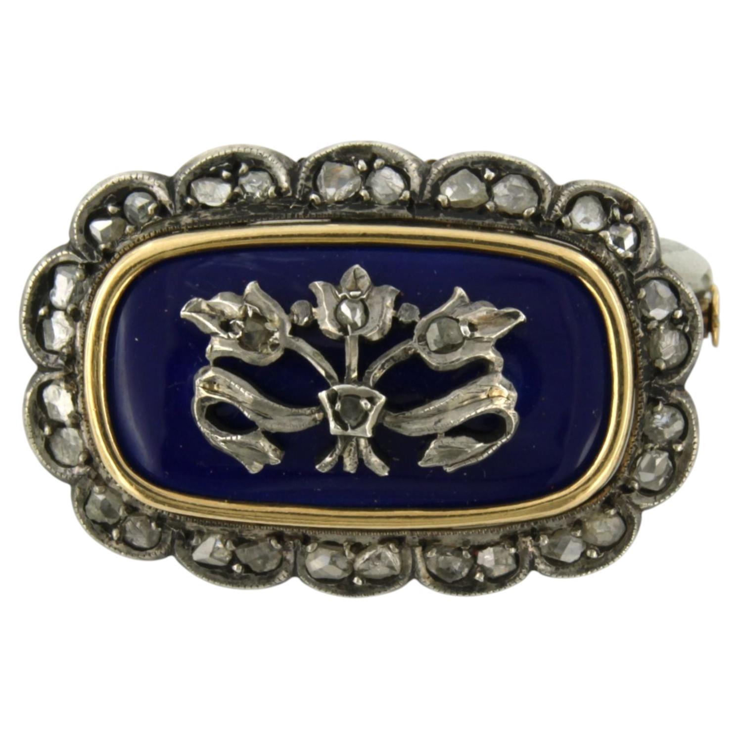 Spilla vittoriana con smalto blu e diamanti rosa, oro 18 carati, argento, 13,0 grammi