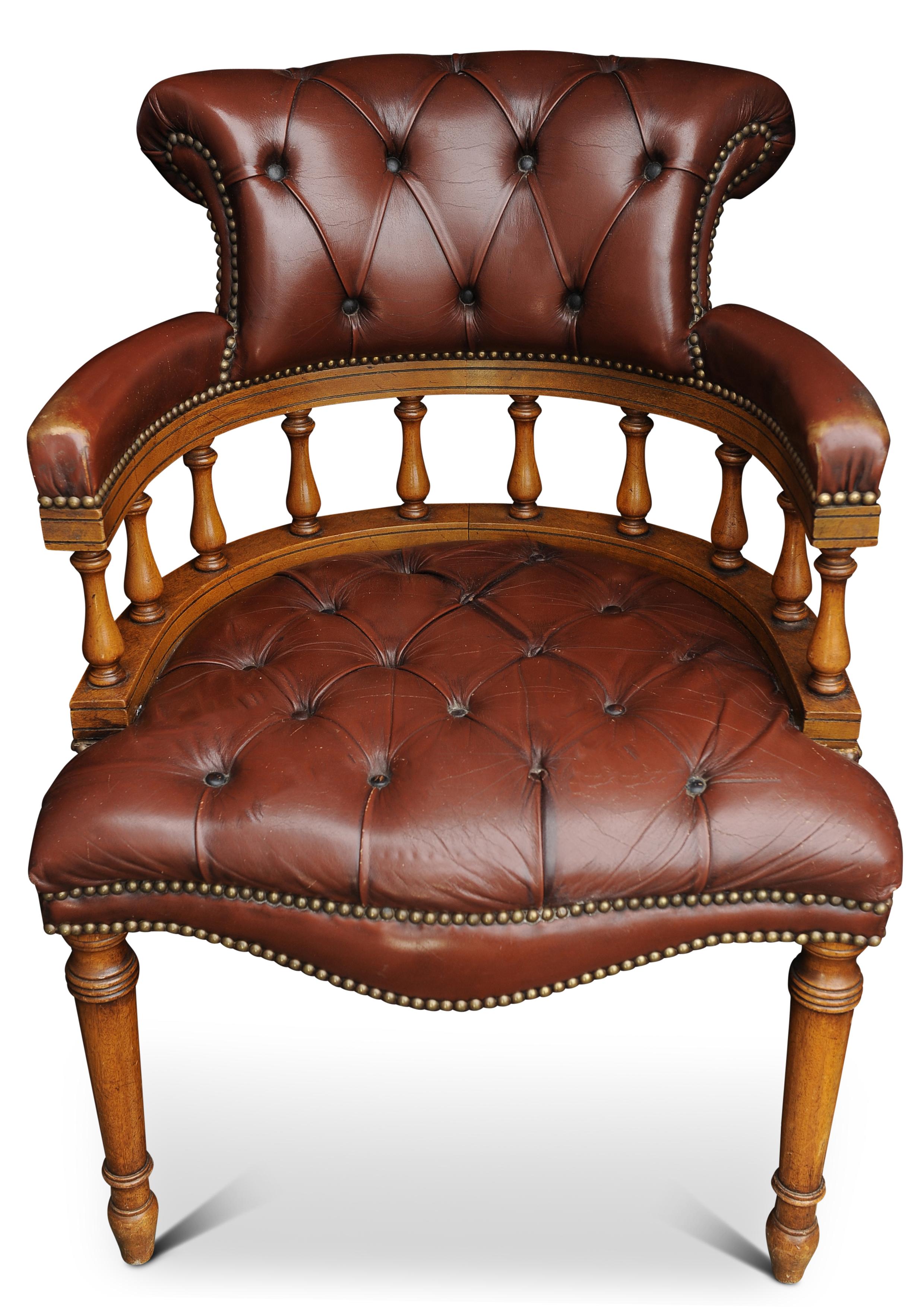 Britannico Sedia da scrivania Chesterfield con schienale a bottone in pelle e faggio di epoca vittoriana in vendita