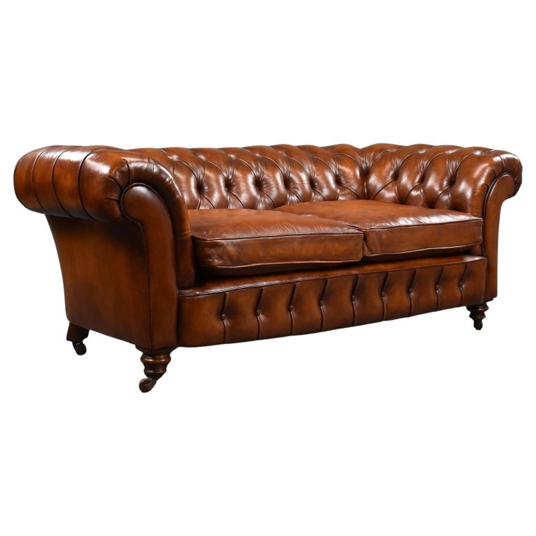 Victorian Brown Leather Two Seater Chesterfield For Sale at 1stDibs