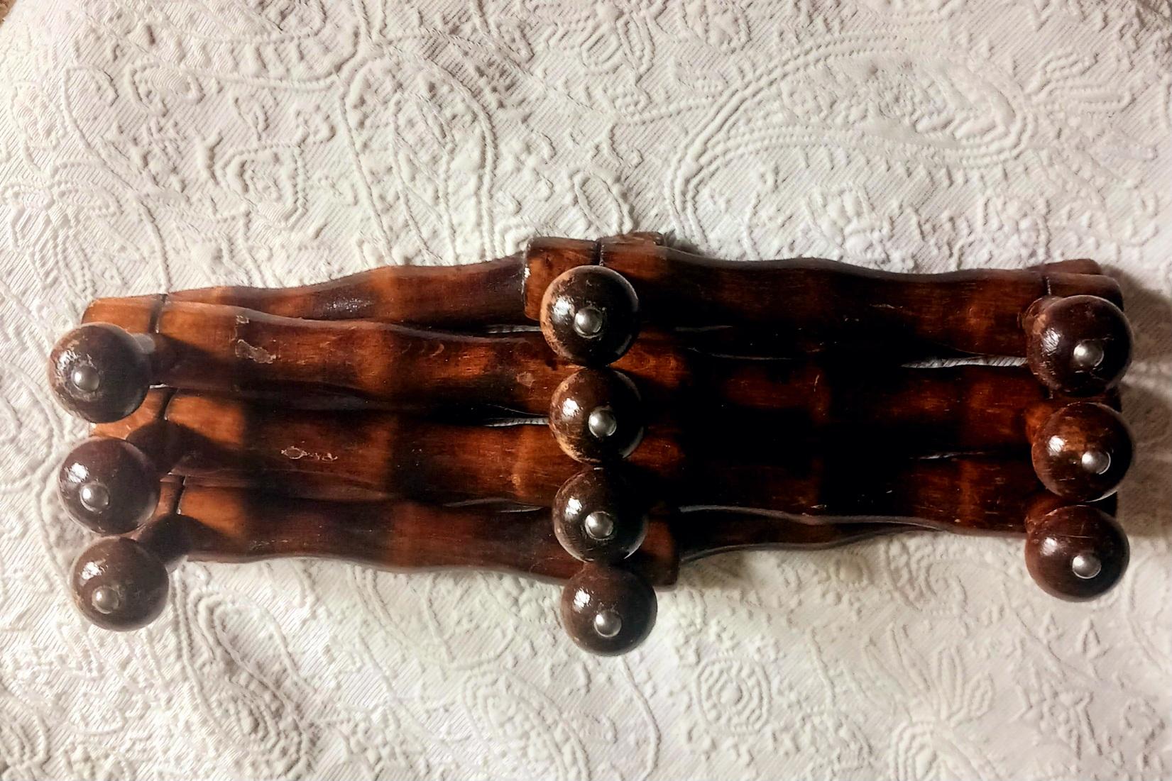 Tardo vittoriano Appendiabiti allungabili in legno marrone vittoriano Spanich 1900s in vendita