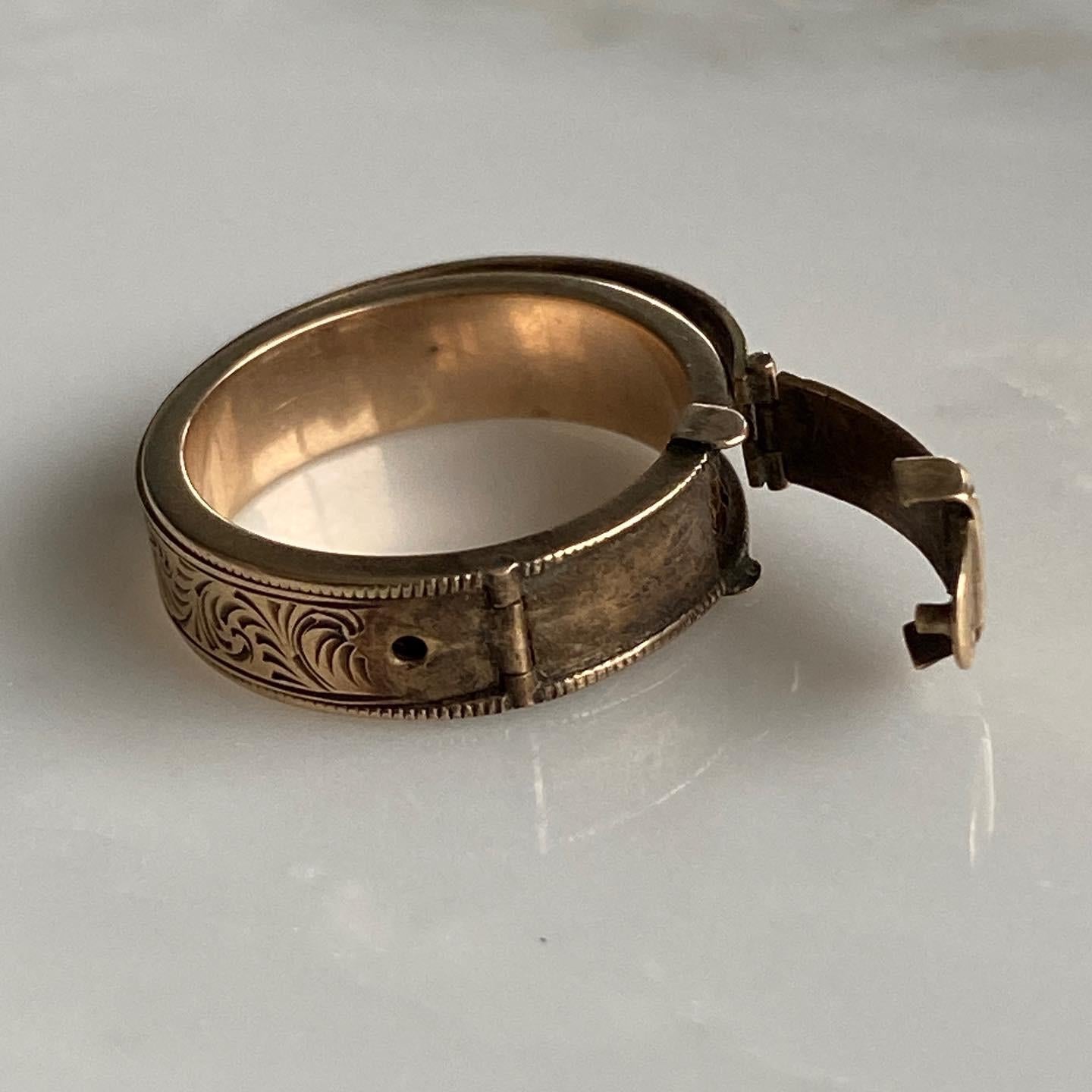 Victorian Buckle 14K Engraved Memorial Ring For Sale 2