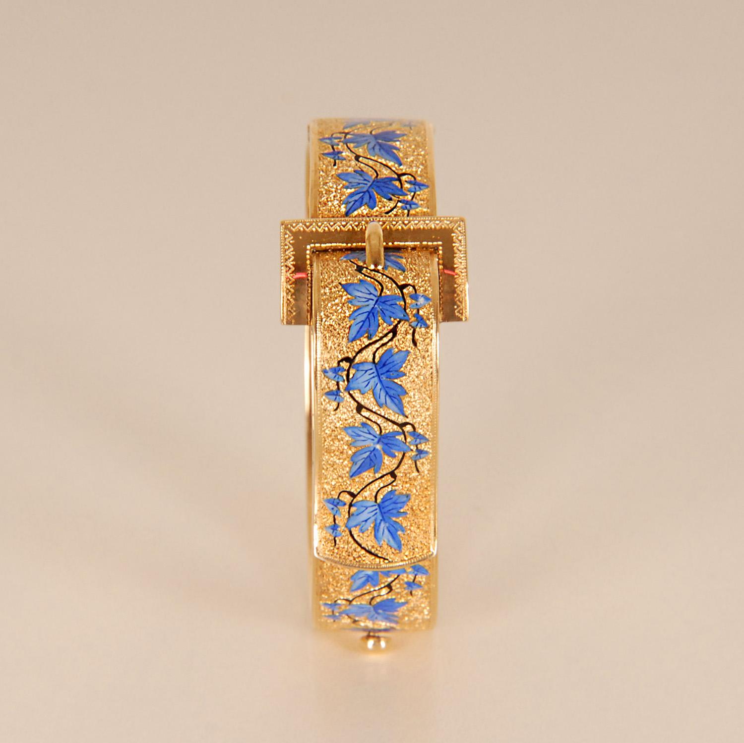 19th century Victorian buckle bracelet yellow gold floral blue enamel bracelet For Sale 5