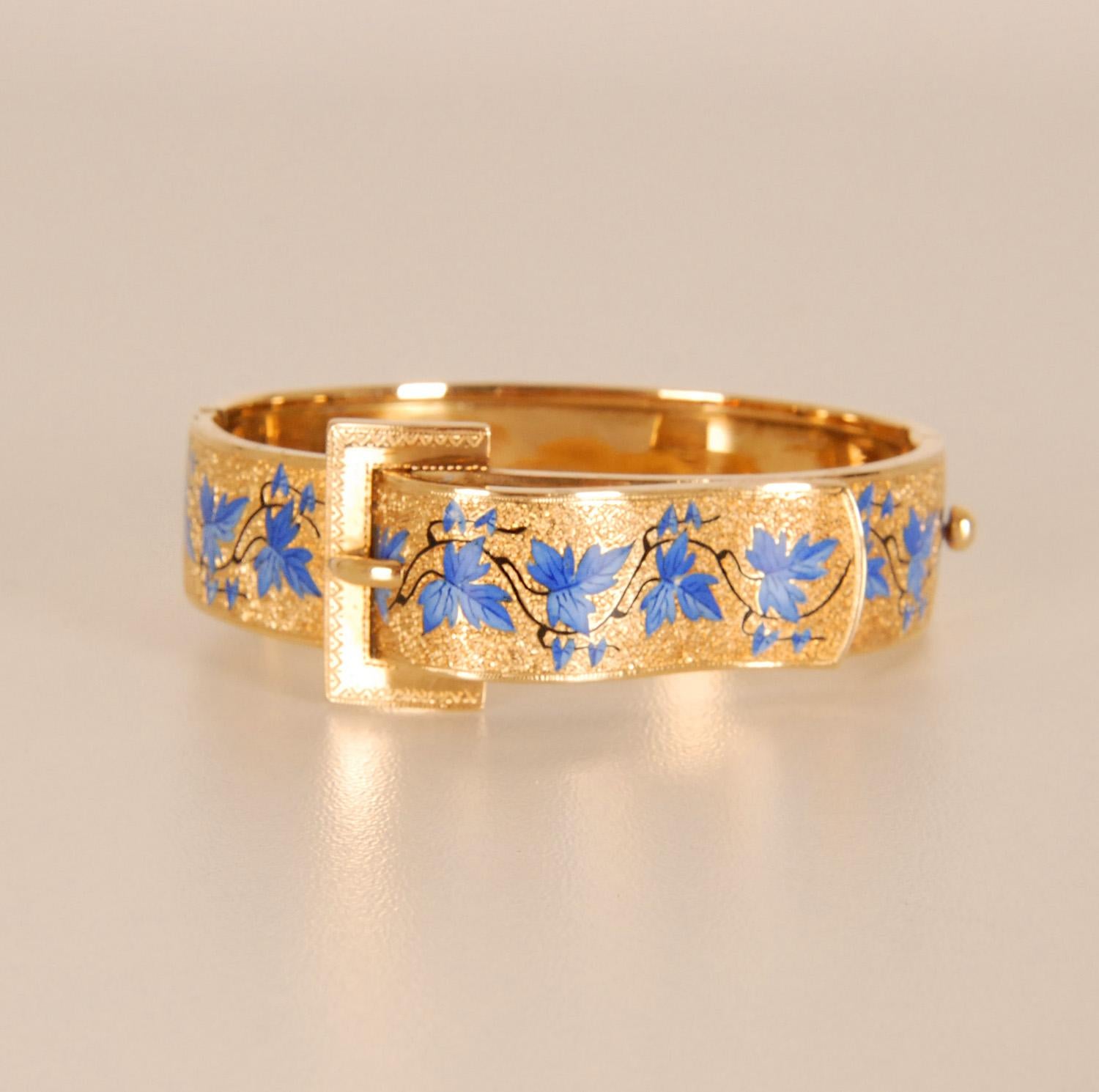 19th century Victorian buckle bracelet yellow gold floral blue enamel bracelet For Sale 6