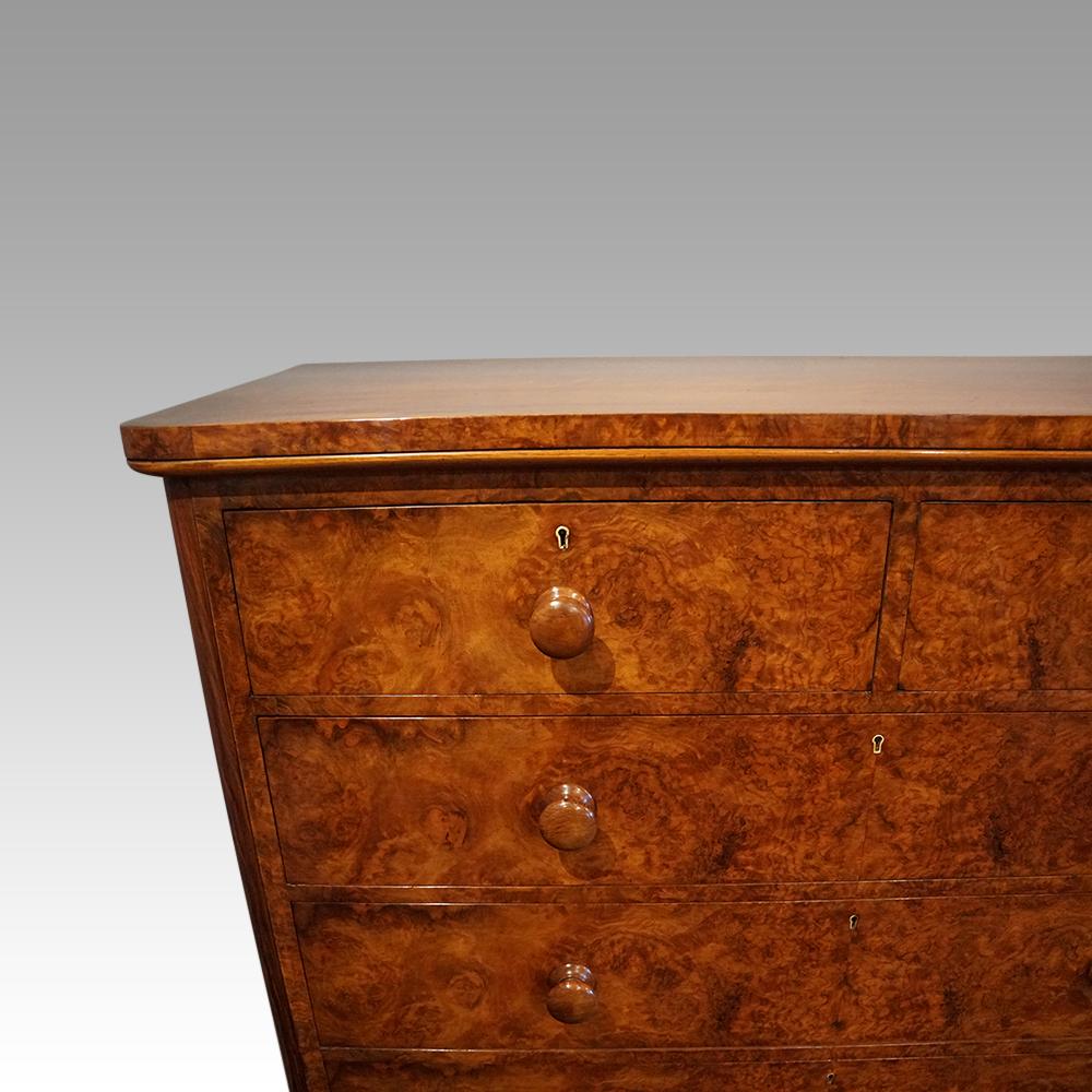 Victorian burl walnut chest of drawers For Sale 1