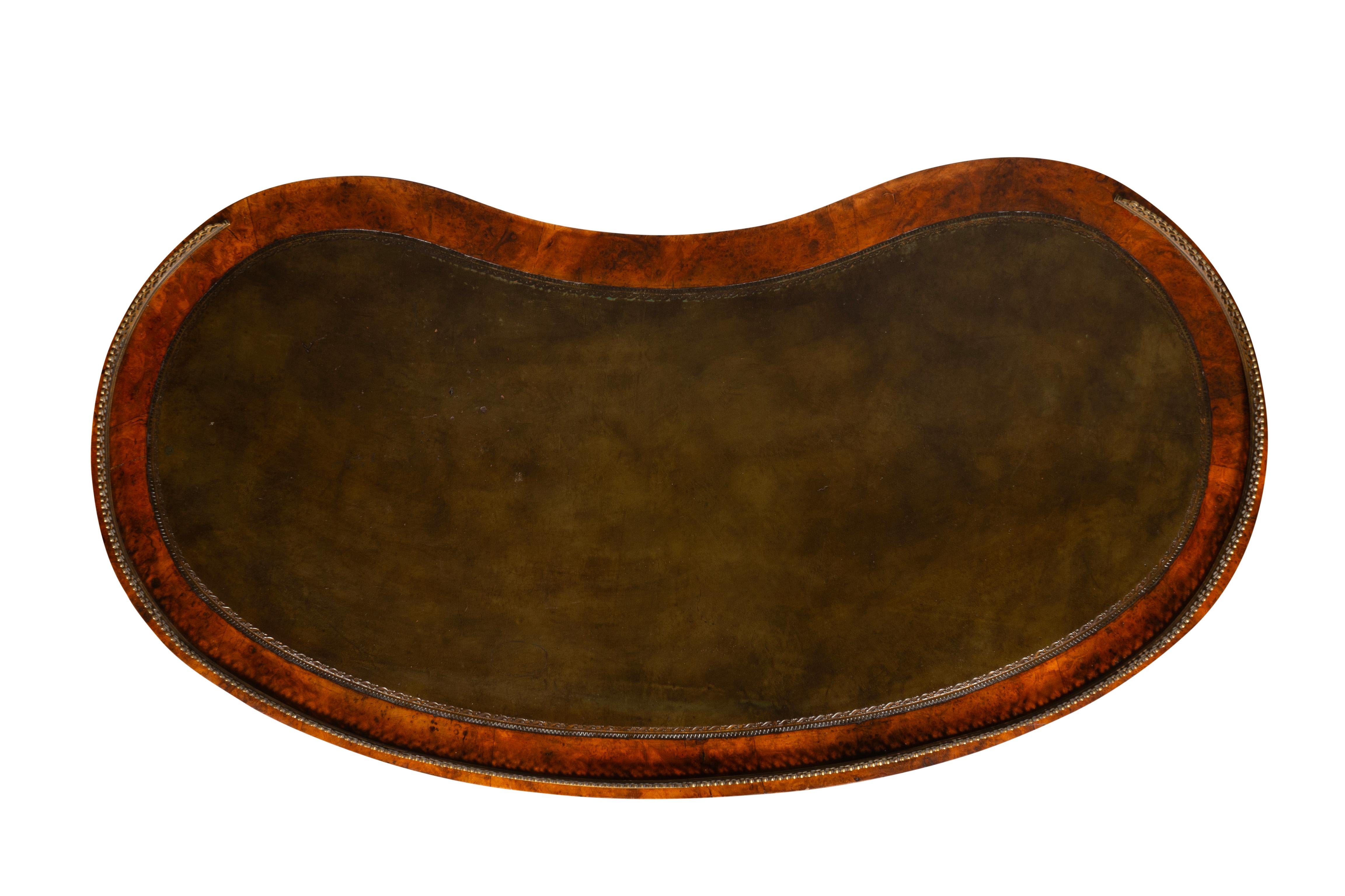 Victorian Burl Walnut Kidney Shape Desk By Gillow For Sale 7
