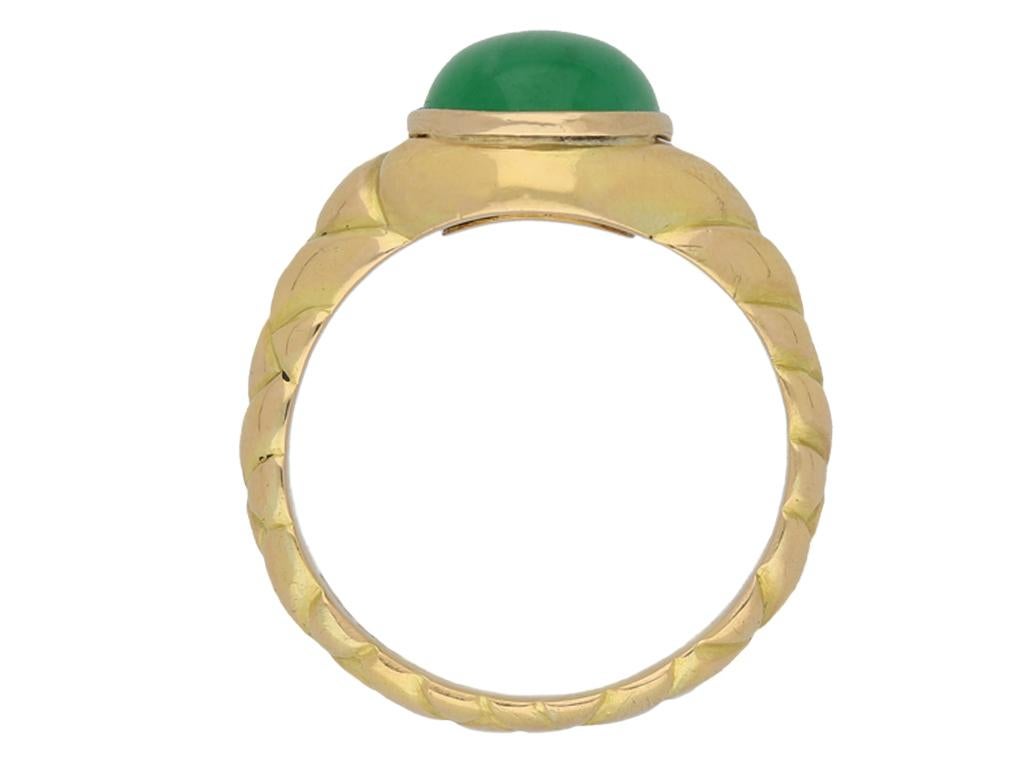 Cabochon Victorian Burmese jade locket ring, circa 1870. For Sale