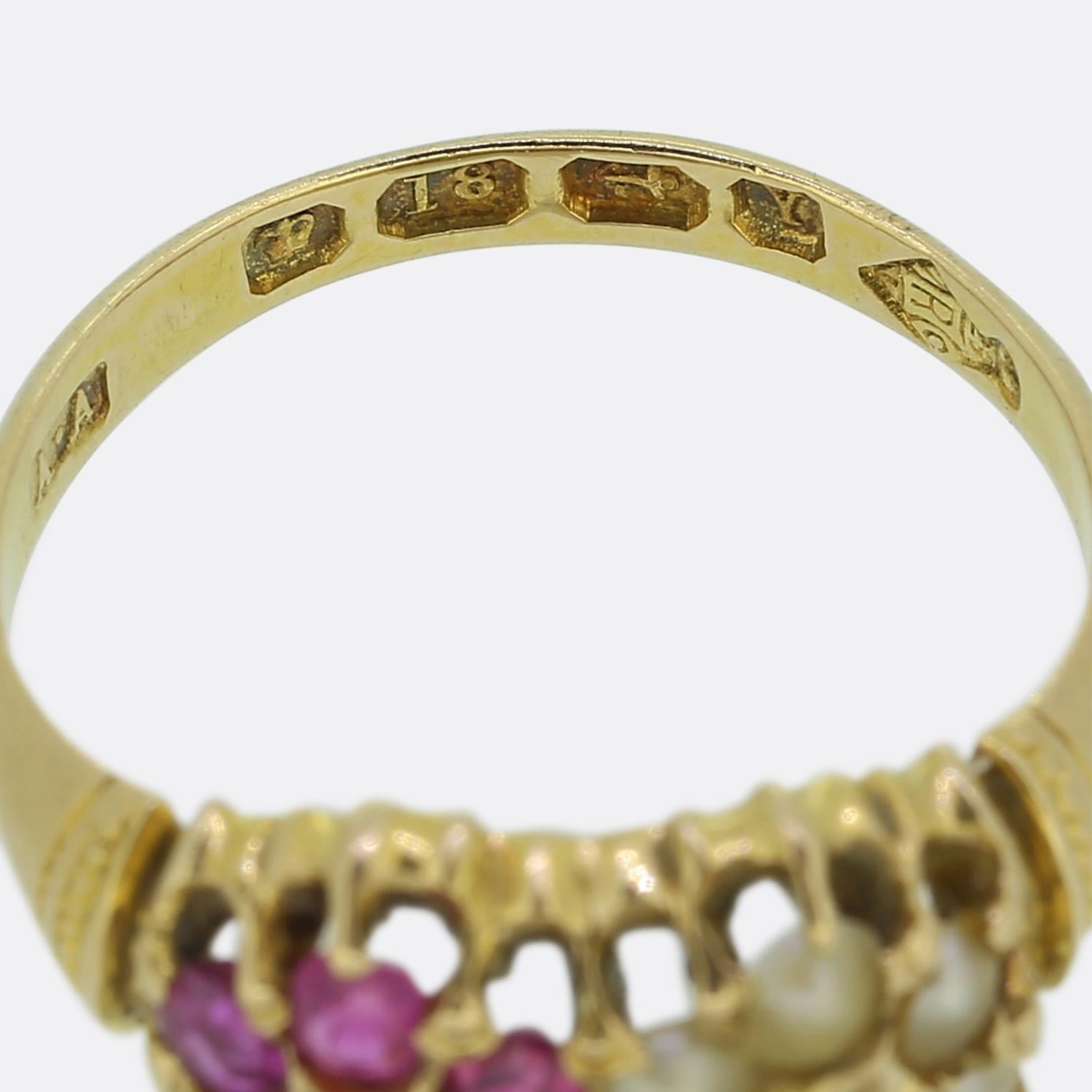 Femenino o masculino Anillo Victoriano de Rubí, Perla, Esmeralda y Diamantes de Birmania en venta