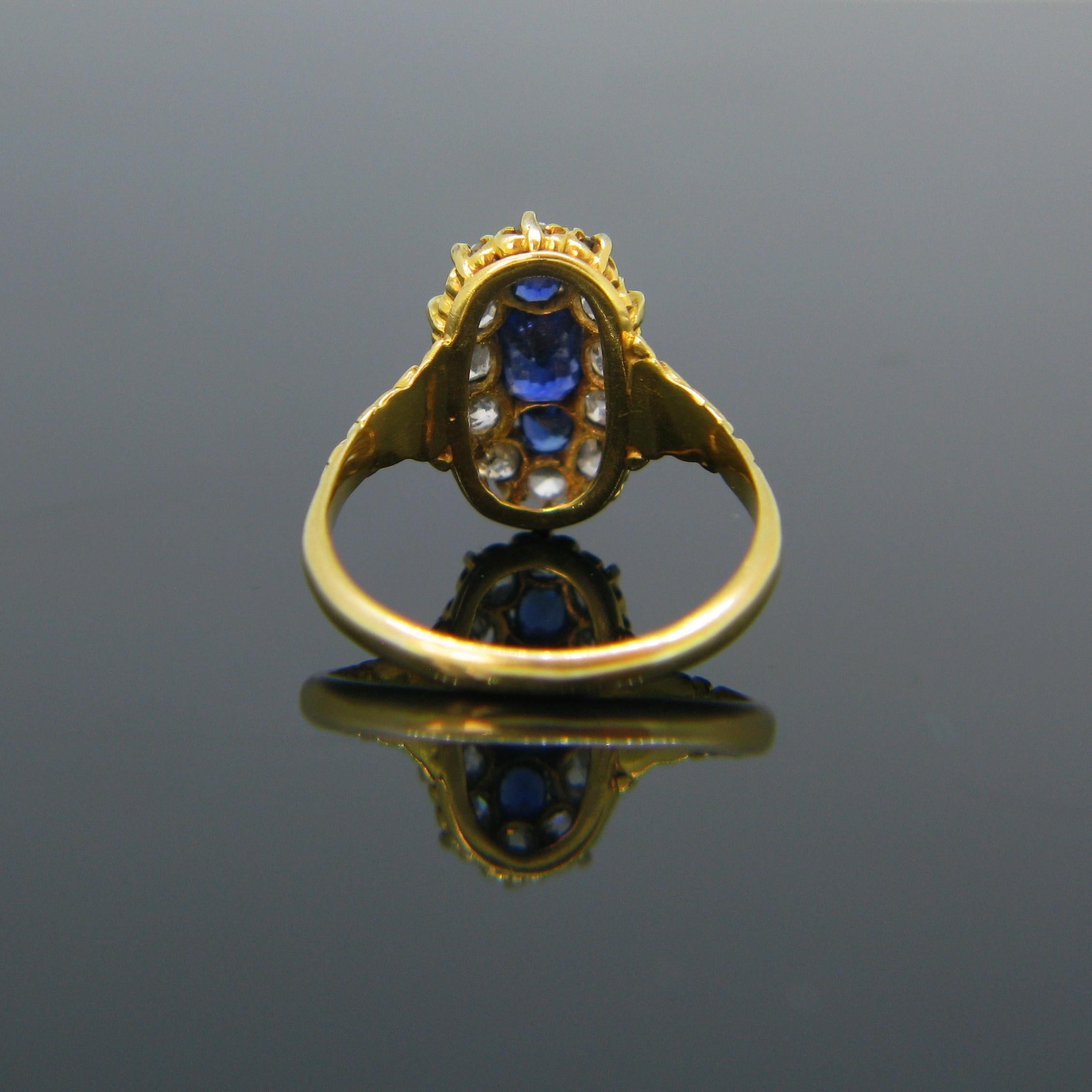 Victorian Burmese Sapphire Old Cut Diamonds Marquise Yellow Gold Ring In Good Condition In London, GB