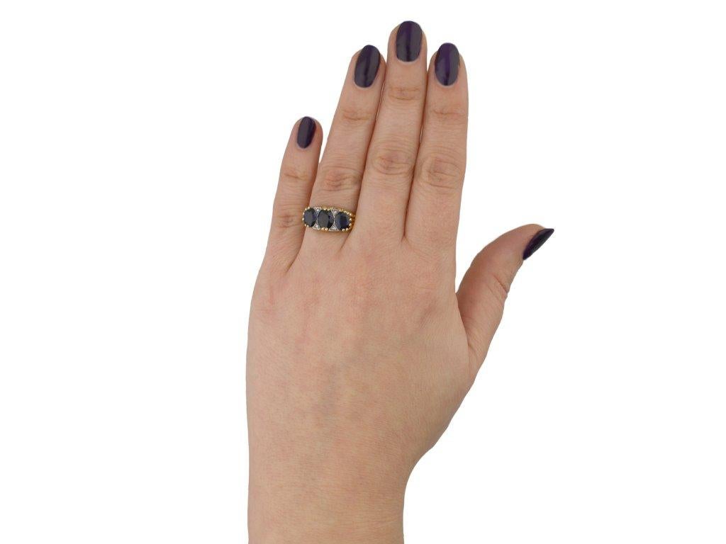 Women's or Men's Victorian Burmese sapphire three stone ring, circa 1880. For Sale