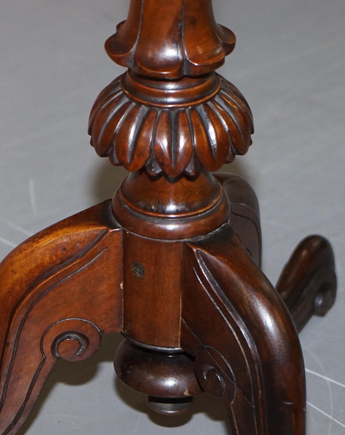 Victorian Burr Quarter Cut Walnut Oval Side End Lamp Tripod Table Ornately Carve For Sale 7