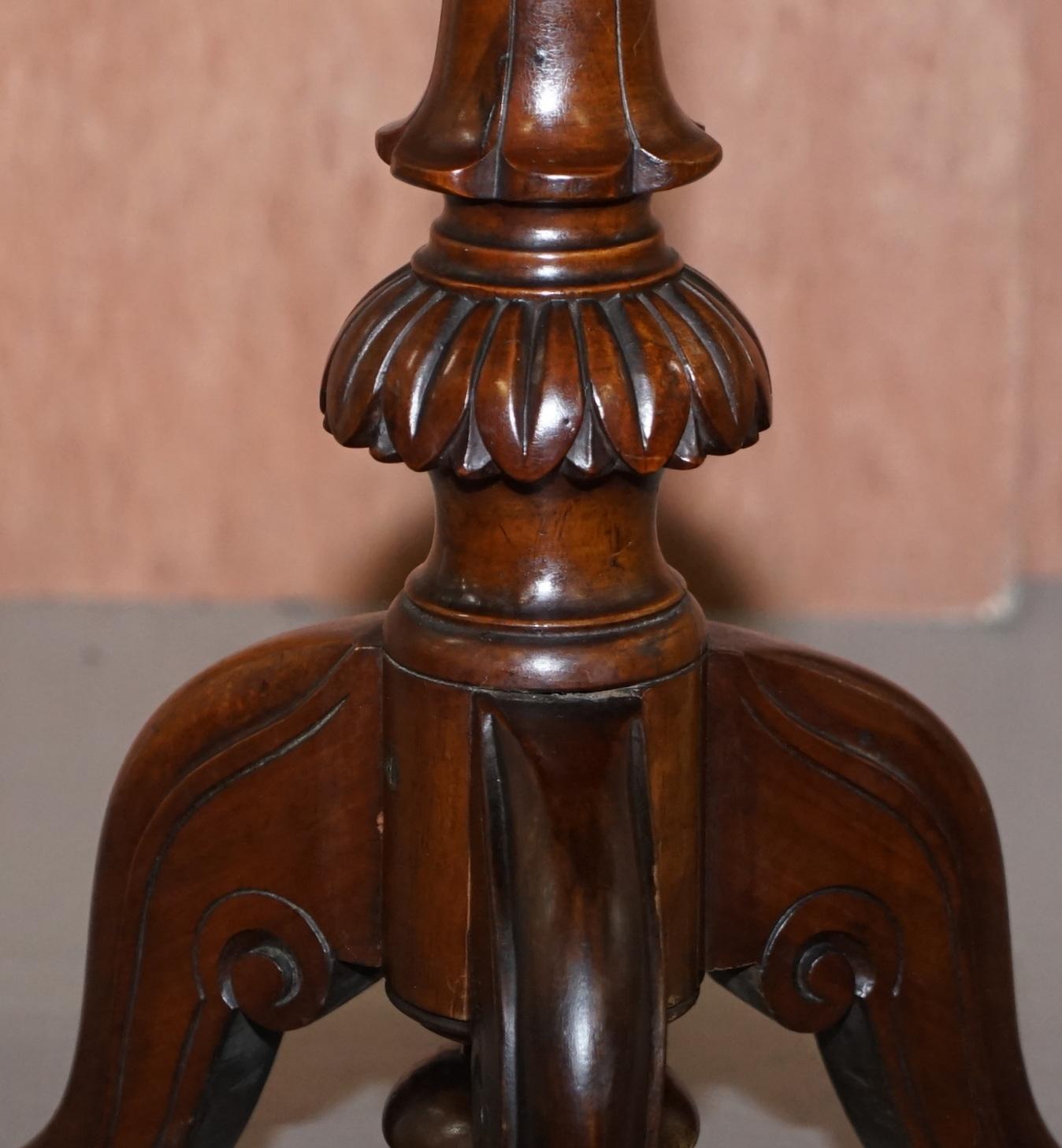 Victorian Burr Quarter Cut Walnut Oval Side End Lamp Tripod Table Ornately Carve For Sale 8