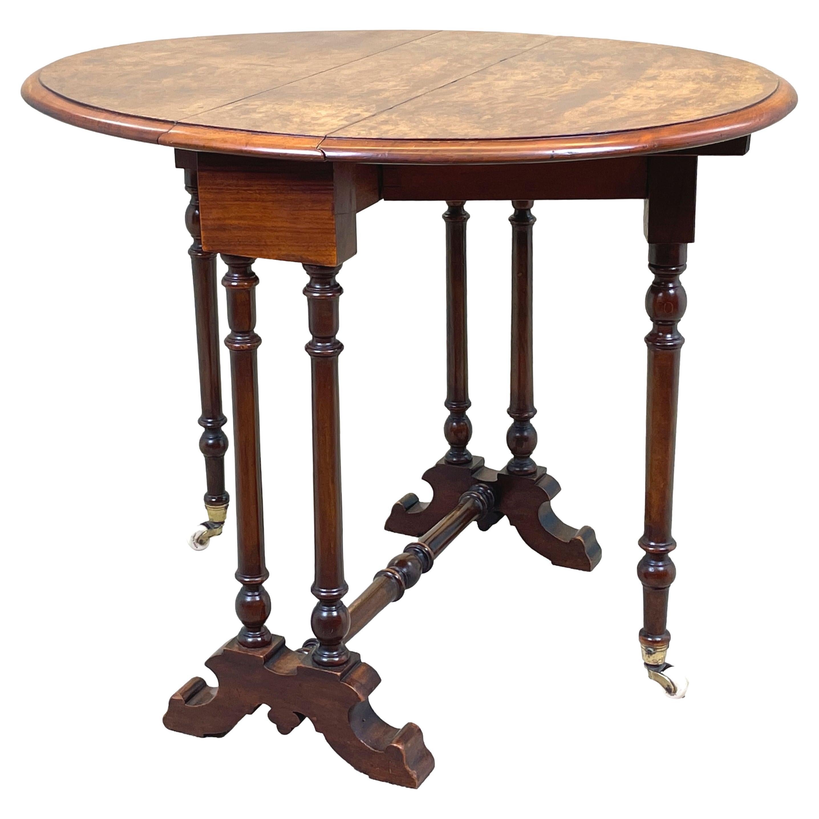 Viktorianischer Baby-Sutherland-Tisch aus Wurzelnussholz