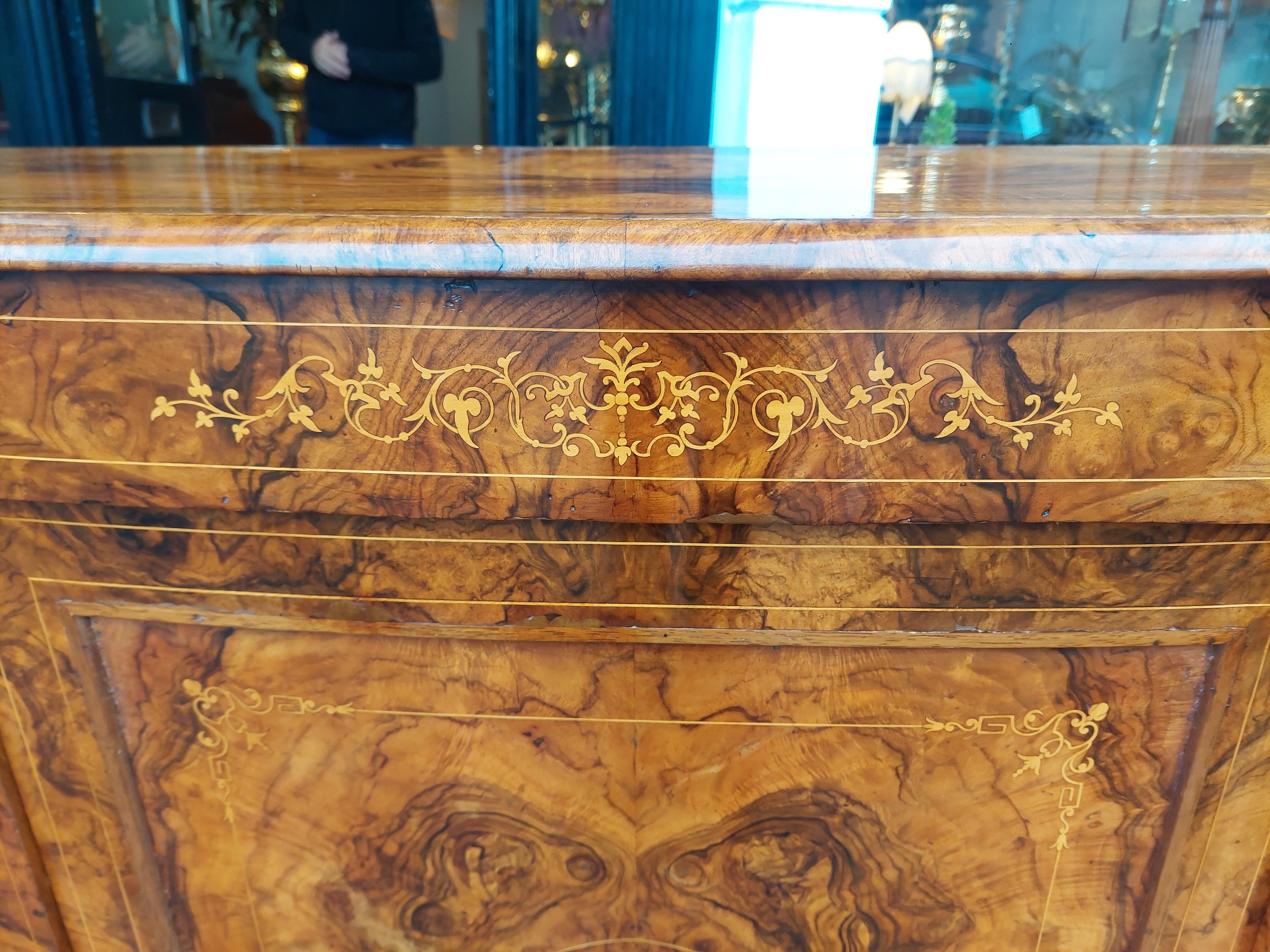 English Victorian Burr Walnut Bow Fronted Credenza For Sale