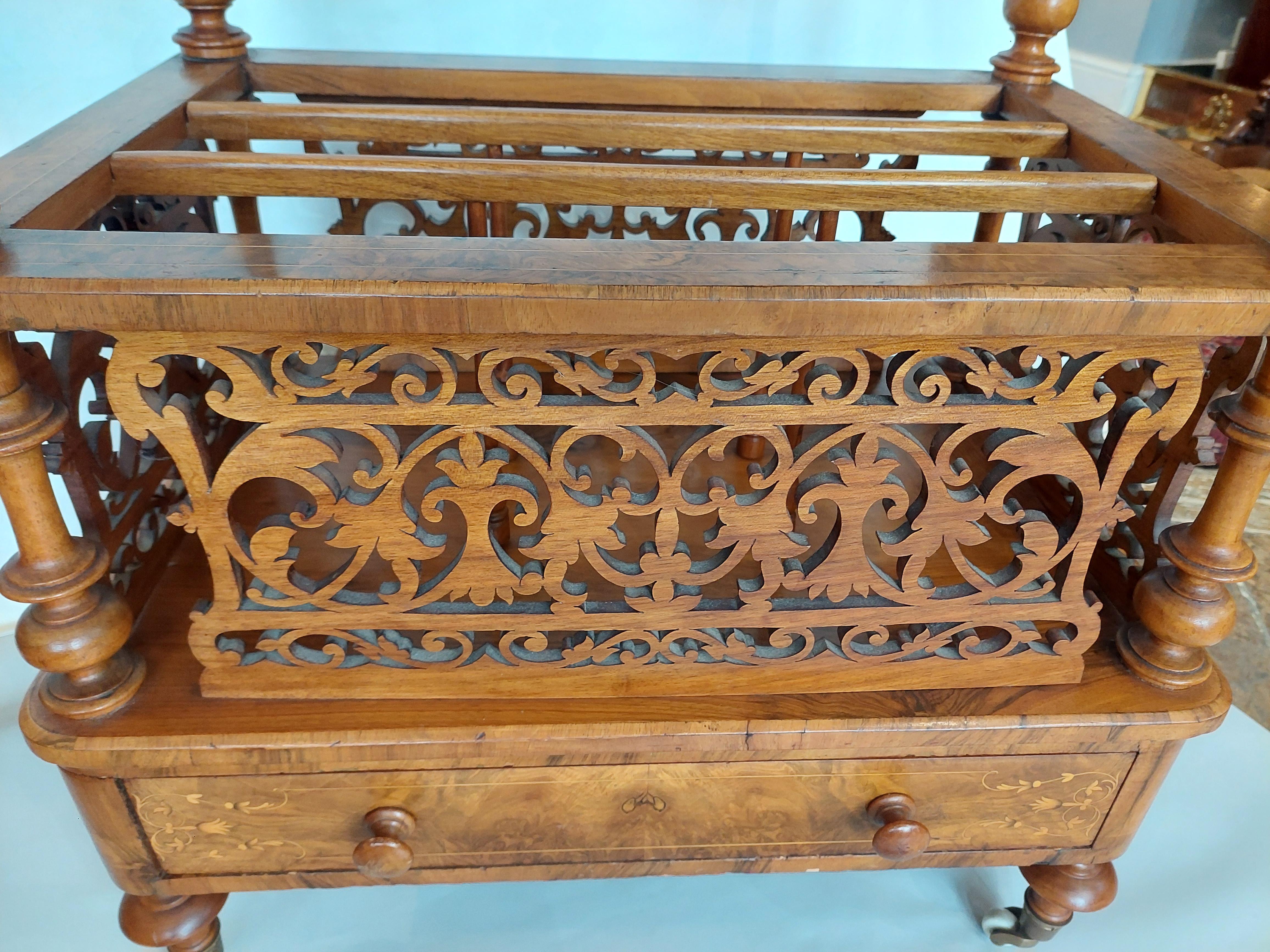 Victorian Burr Walnut Canterbury Whatnot In Good Condition For Sale In Altrincham, GB