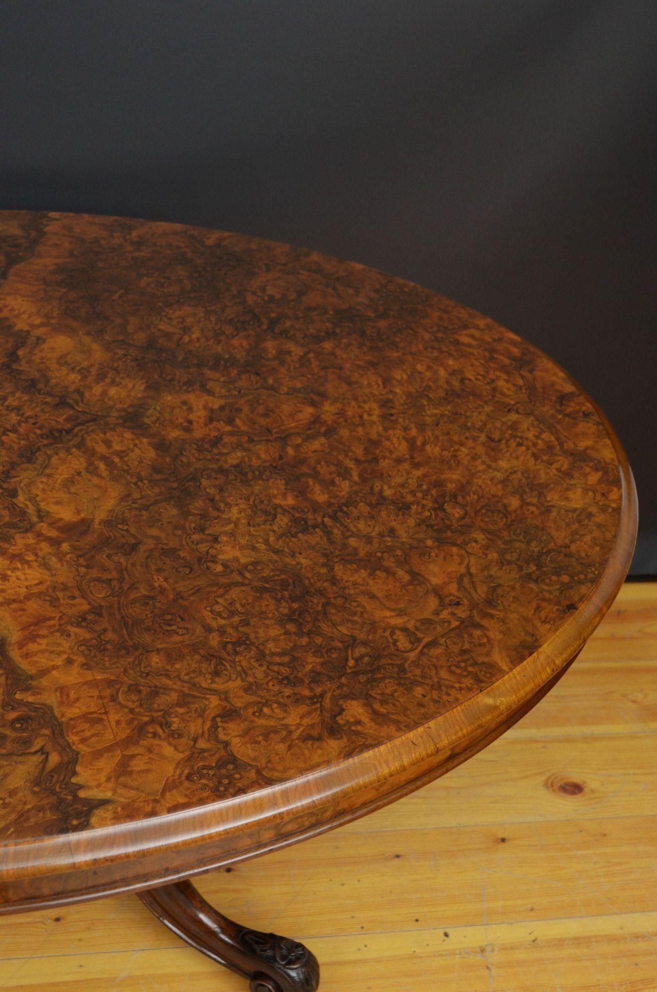 19th Century Victorian Burr Walnut Centre Table / Dining Table For Sale