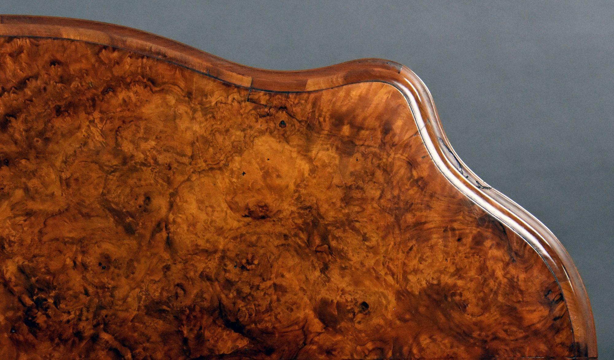Victorian Burr Walnut Centre Table For Sale 4