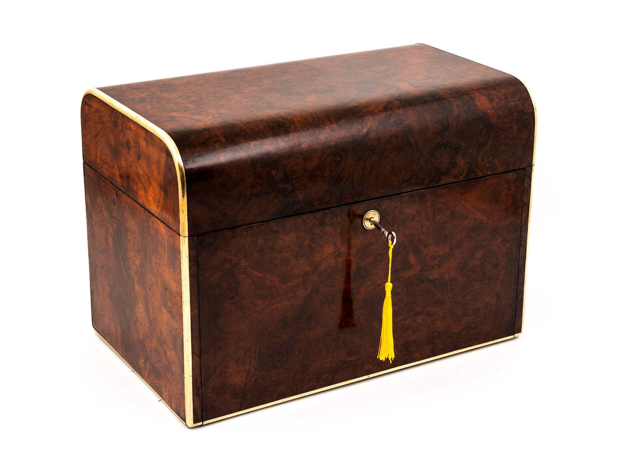 High Victorian Victorian Burr Walnut Decanter Box For Sale