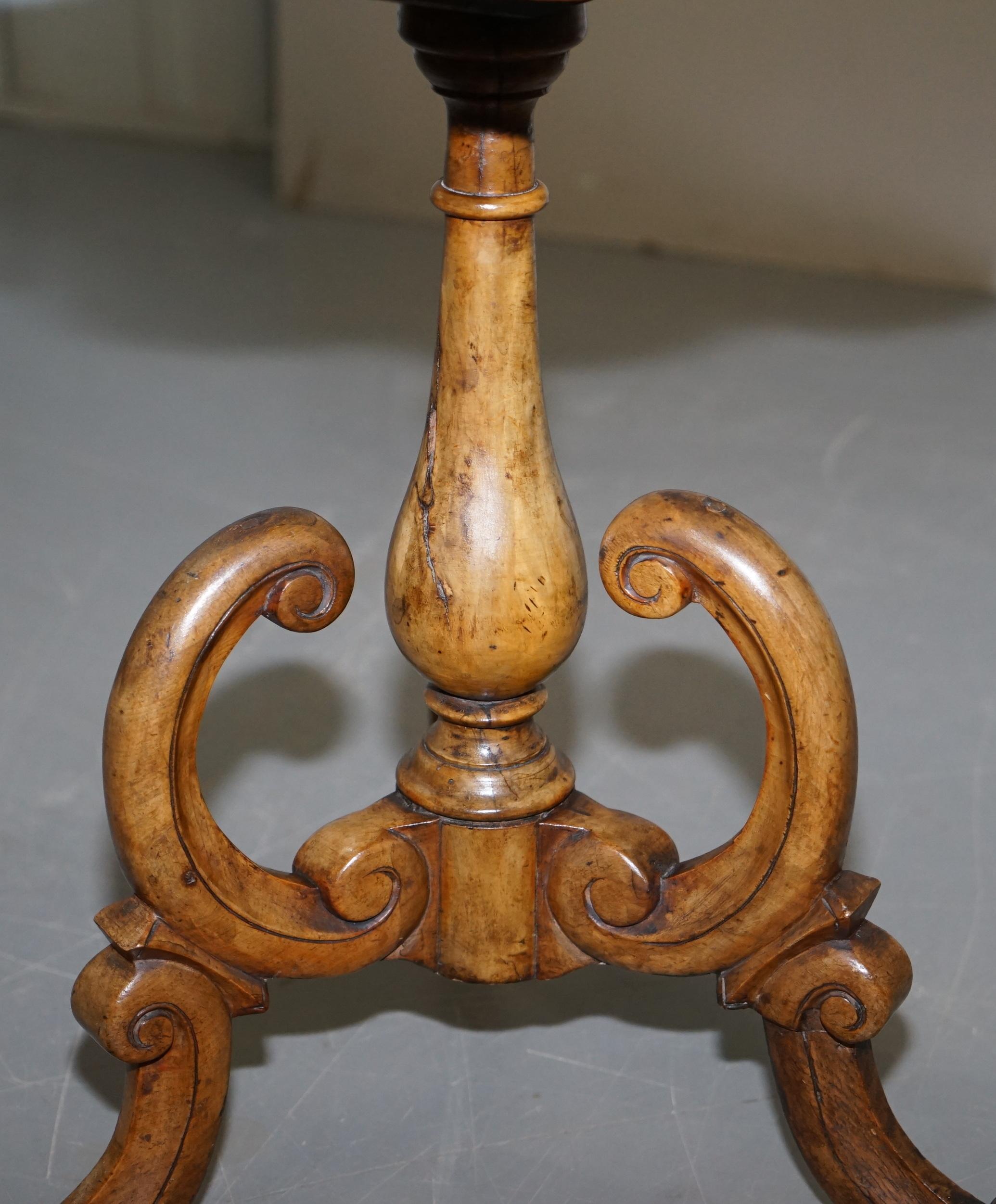 Victorian Burr Walnut Flower Tripod Side Table Victorian Ornate Carving Inlaid 7