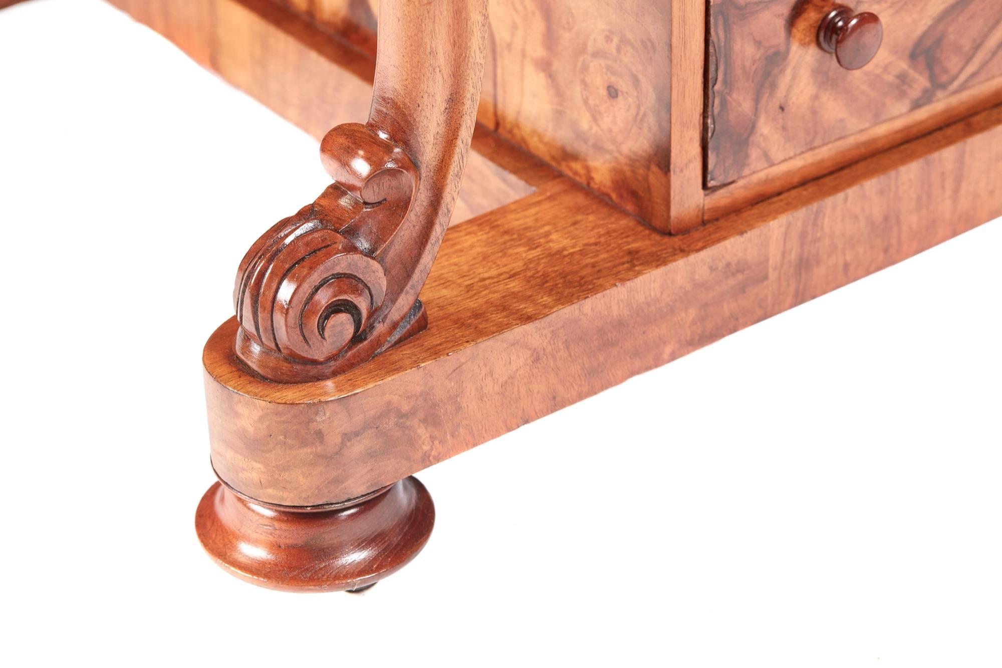 Victorian Burr Walnut Freestanding Davenport In Excellent Condition For Sale In Stutton, GB