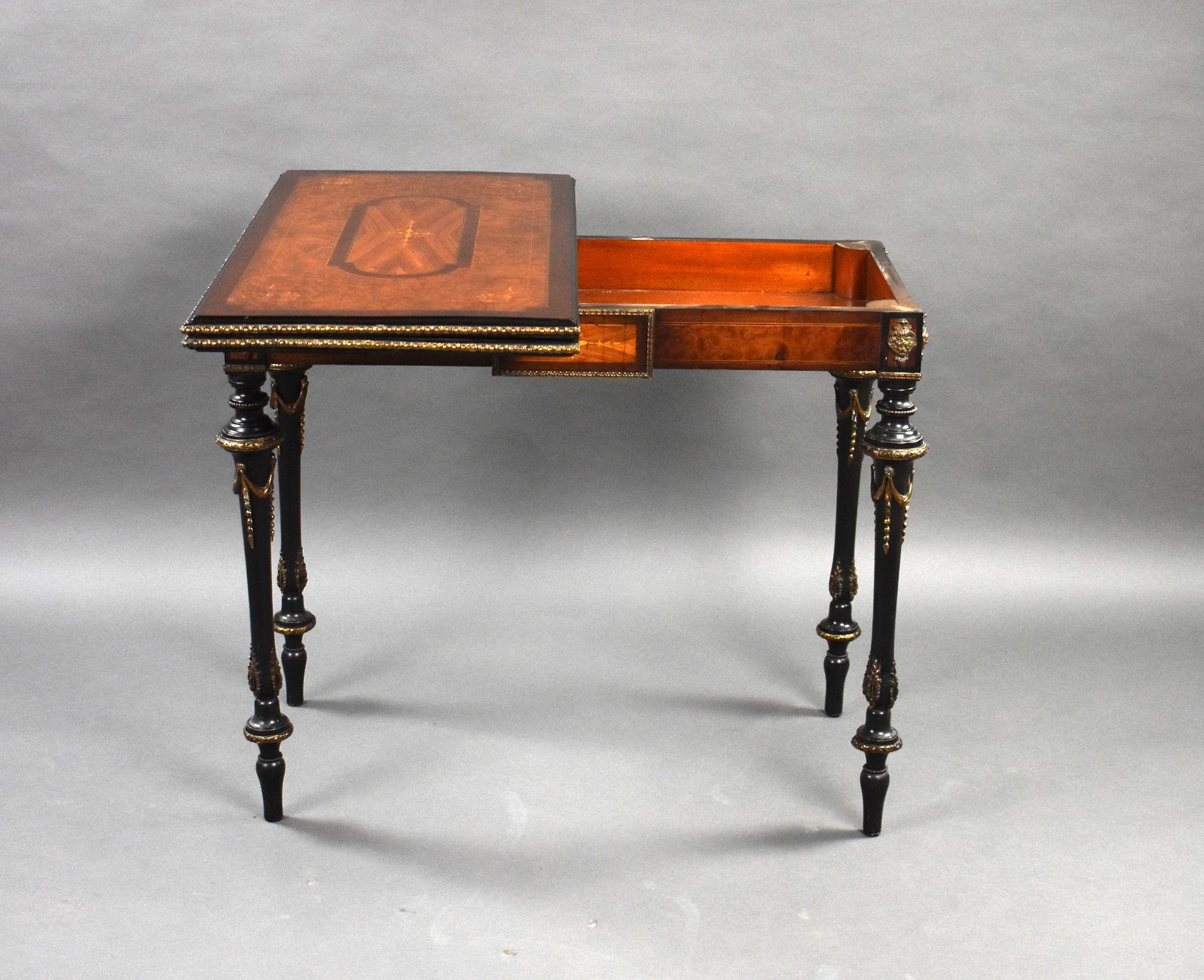 Victorian Burr Walnut Inlaid Card Table In Good Condition For Sale In Chelmsford, Essex