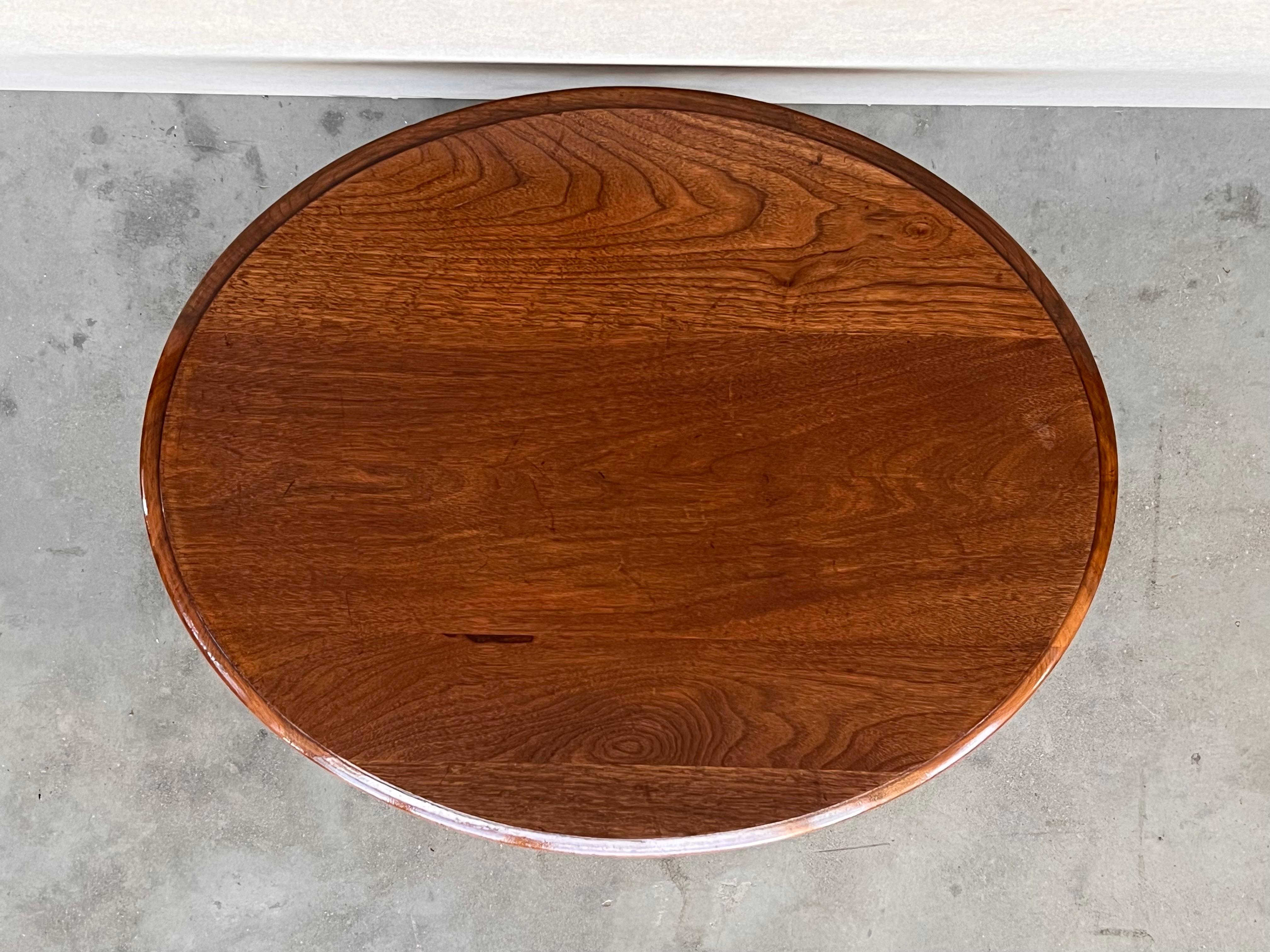 20th Century Victorian Burr Walnut Inlaid Oval Coffee Table For Sale