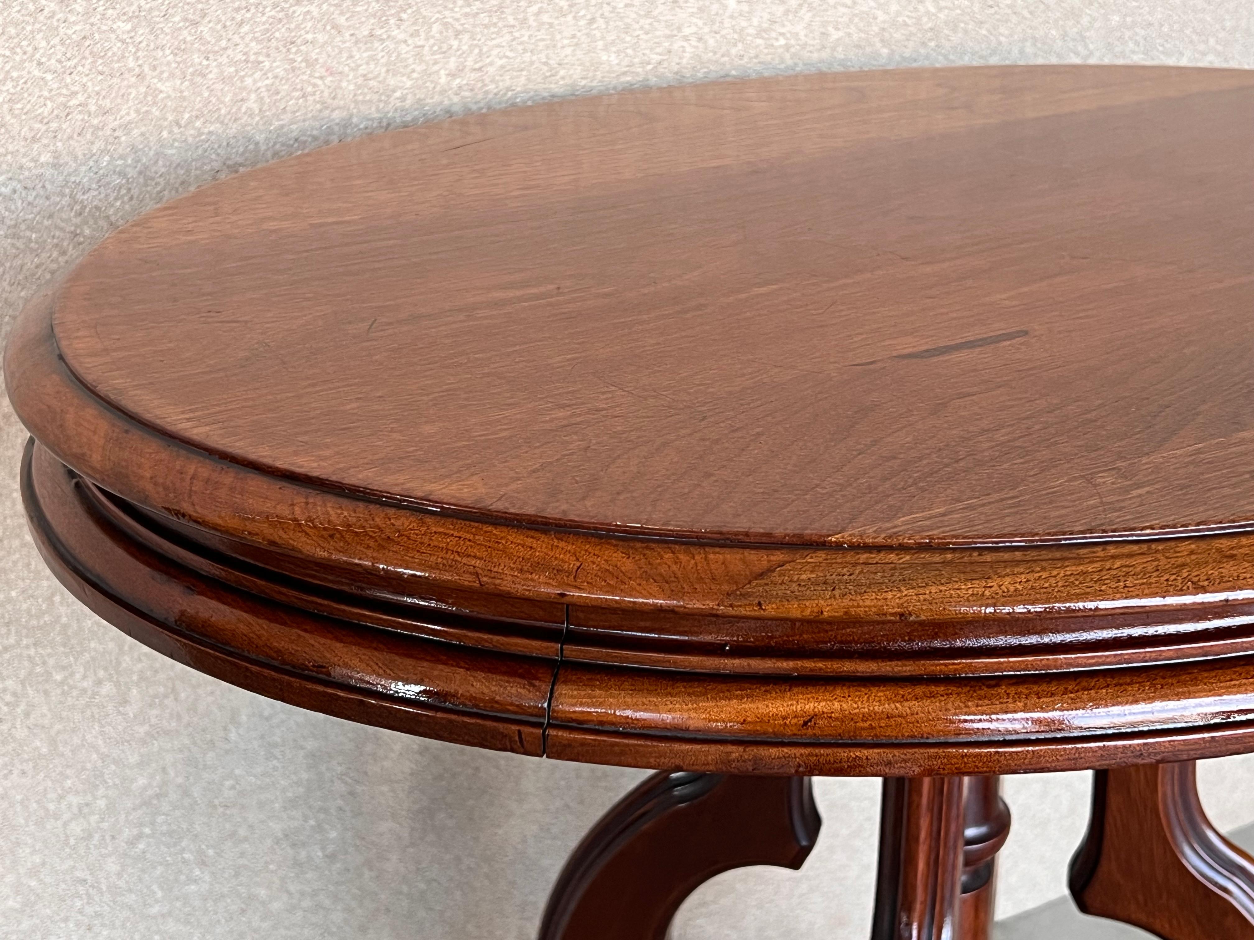 Victorian Burr Walnut Inlaid Oval Coffee Table For Sale 2