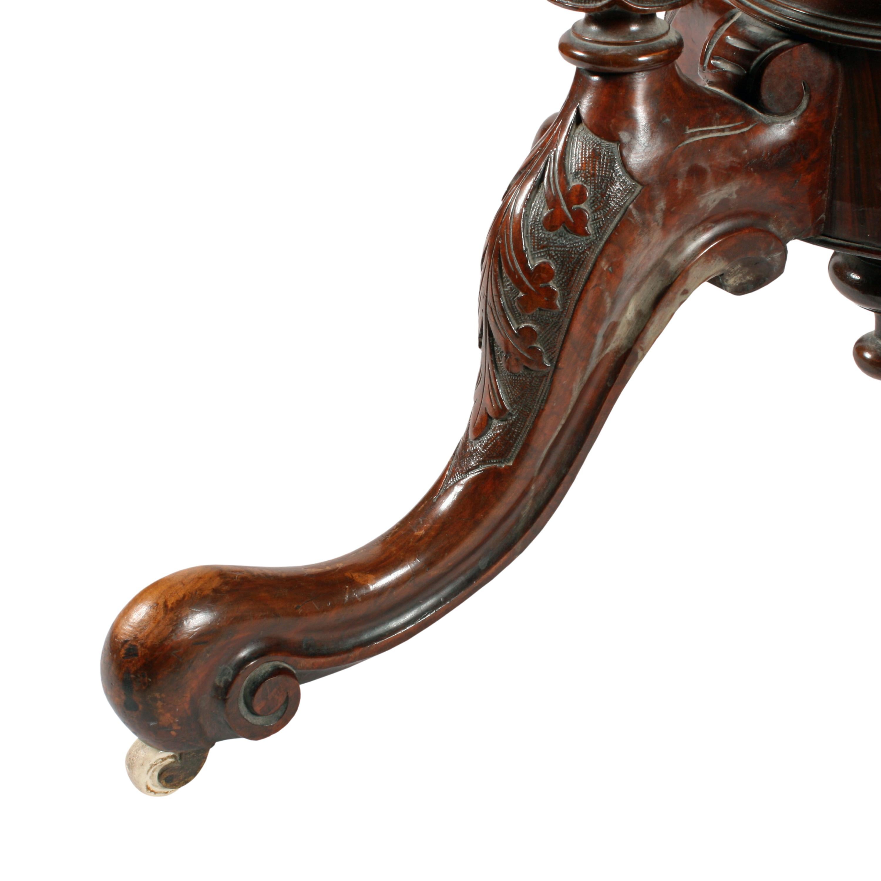 19th Century Victorian Burr Walnut Inlaid Dining o rCentre Table  For Sale 2