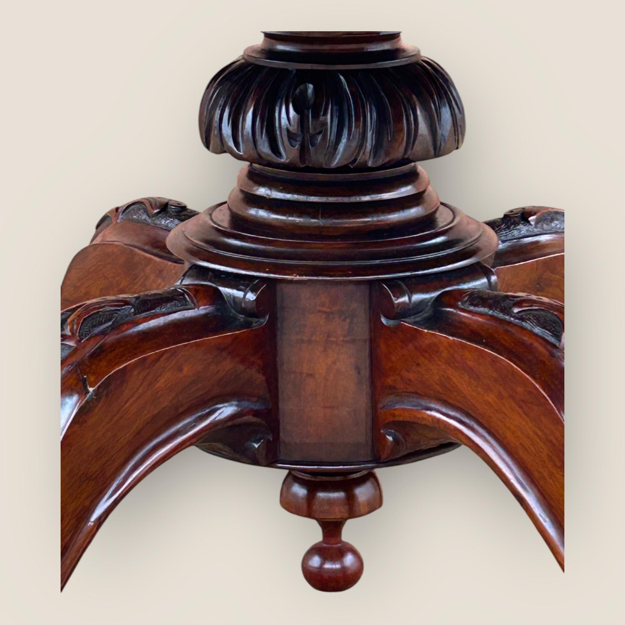 Victorian Burr Walnut Loo Table For Sale 5