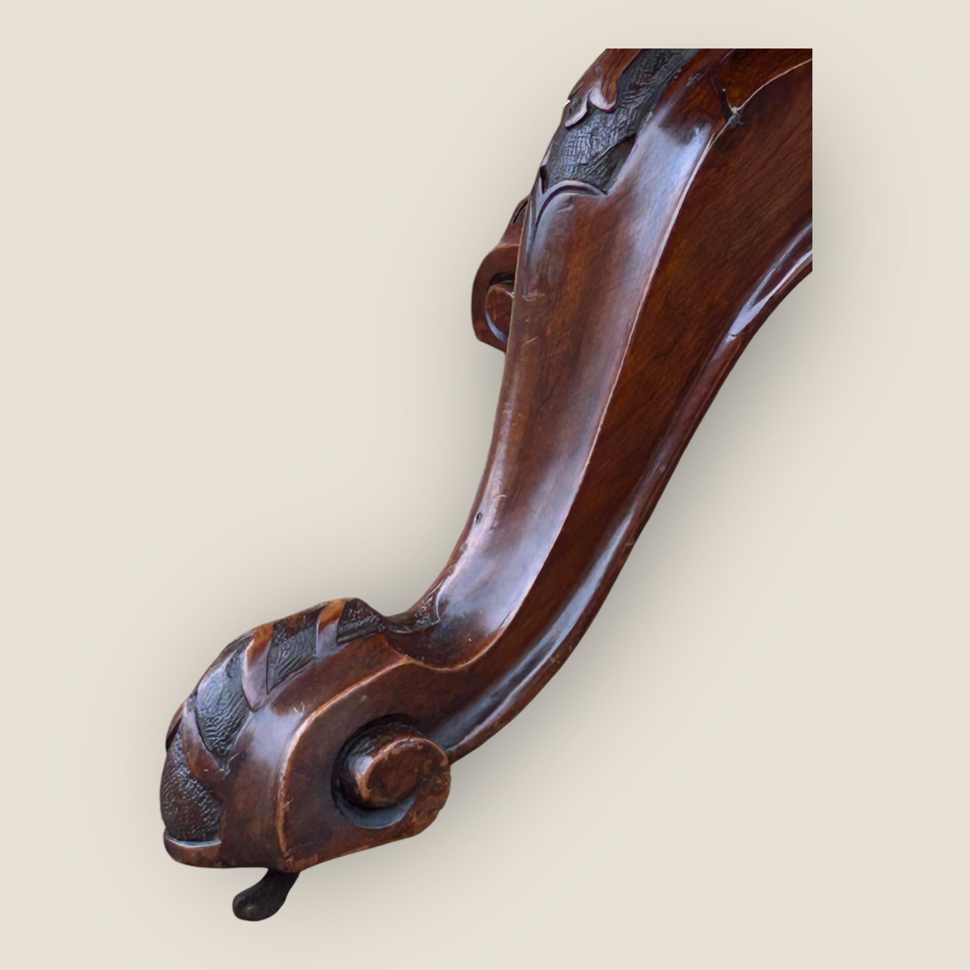 Victorian Burr Walnut Loo Table For Sale 6