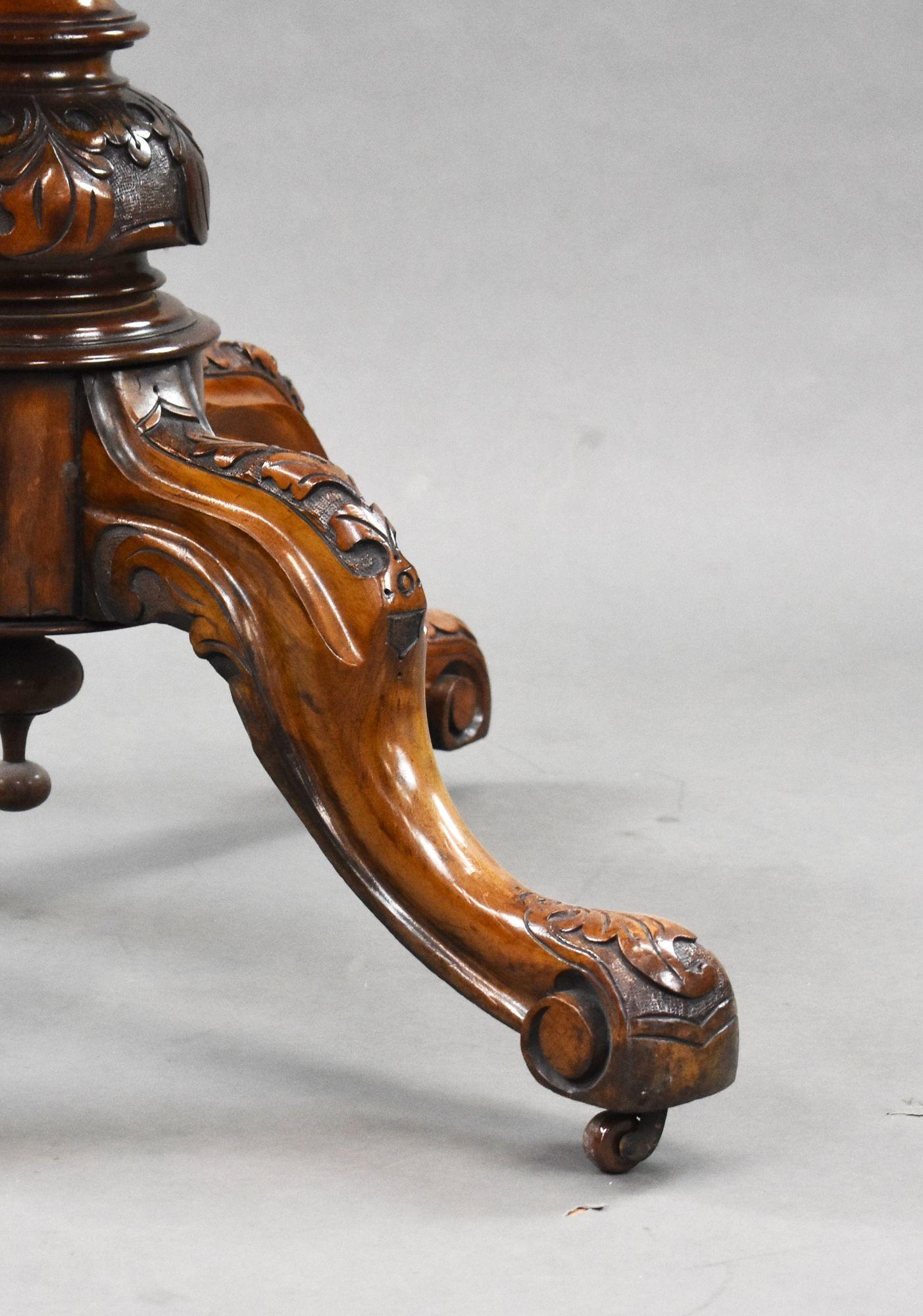 Victorian Burr Walnut Oval Loo Table 2
