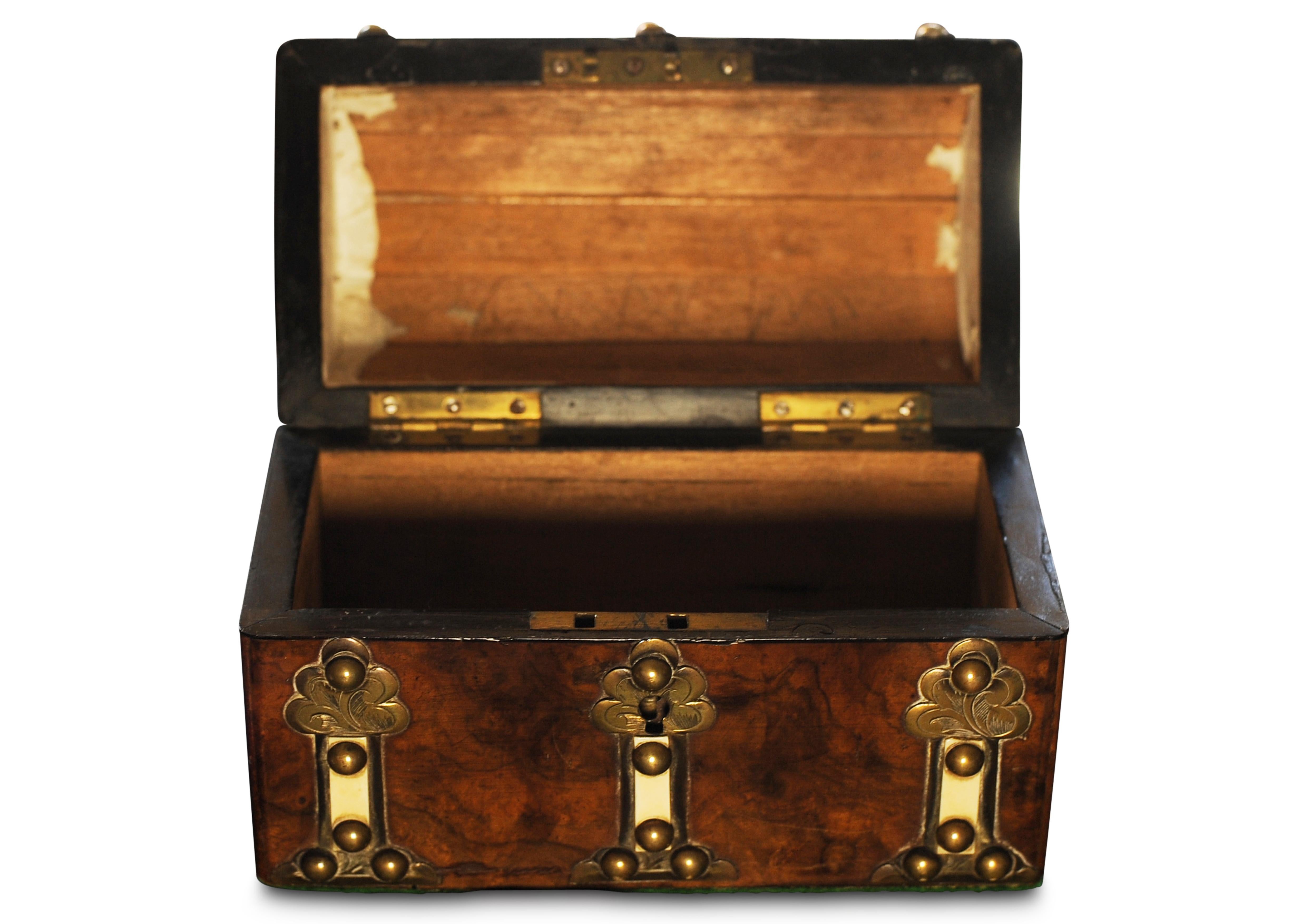 Victorian Burr Walnut Small Keepsake Chest With Engraved Brass Details & Cream Leather Supports 1800's 