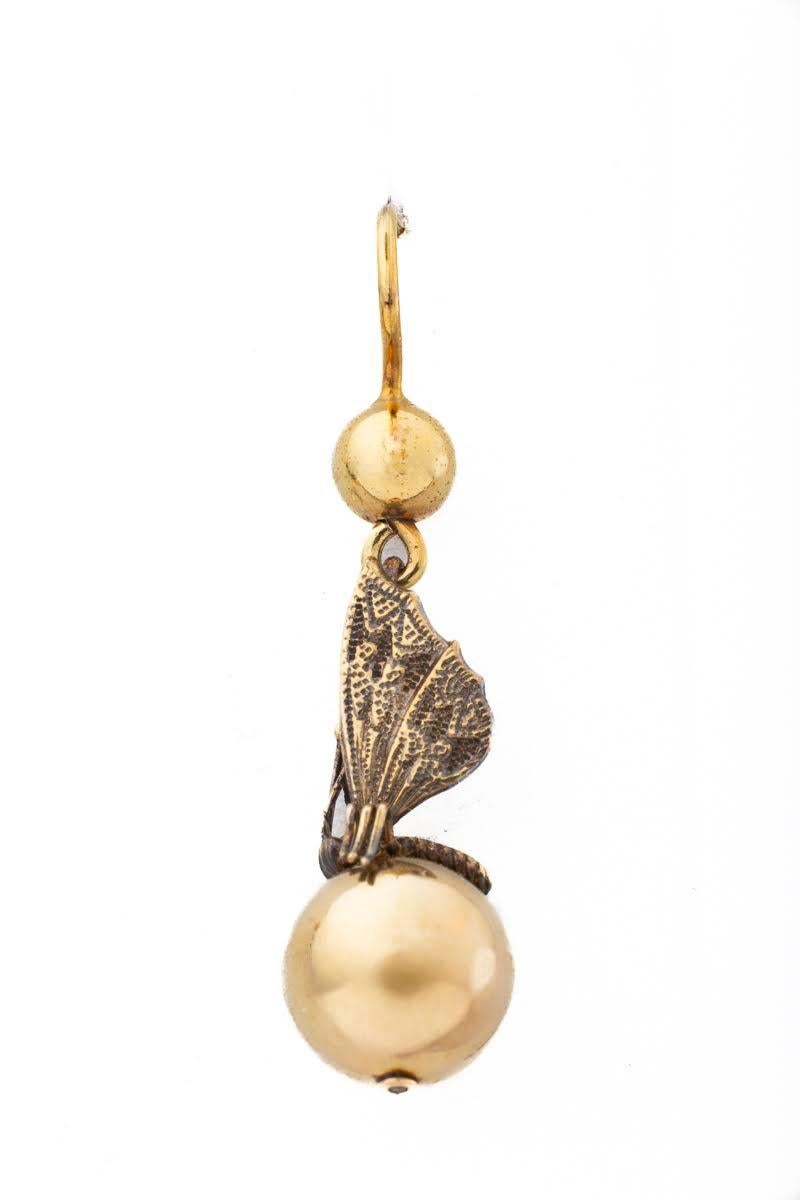 Women's or Men's Victorian Butterfly Earrings in 15Kt Gold c. 1870 For Sale
