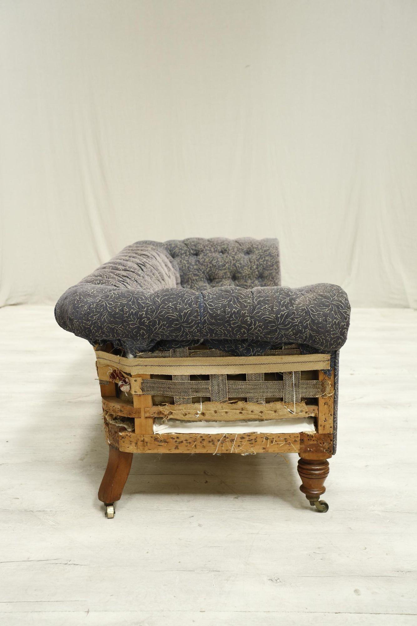 Victorian Buttoned Back Chesterfield 2