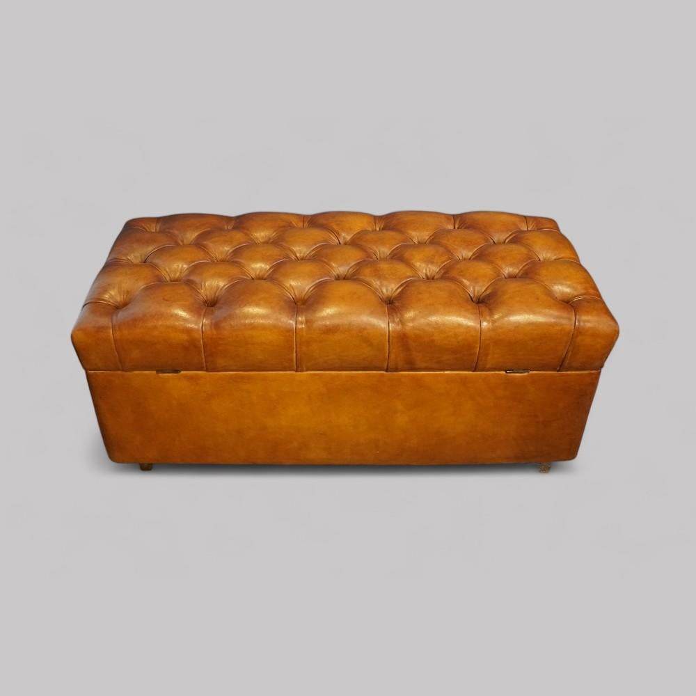 Late 19th Century Victorian buttoned leather Ottoman
